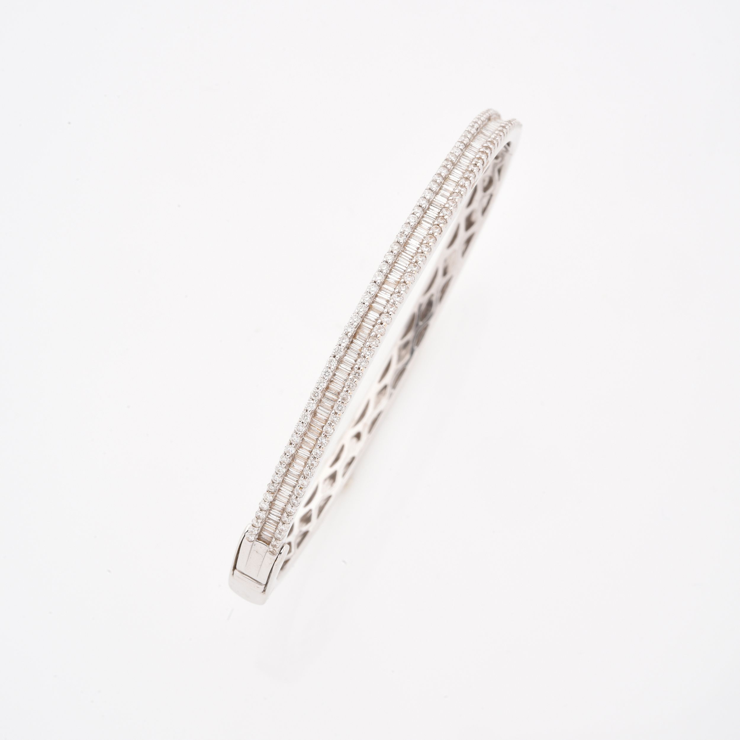 BRACELET JONC OUVRANT 