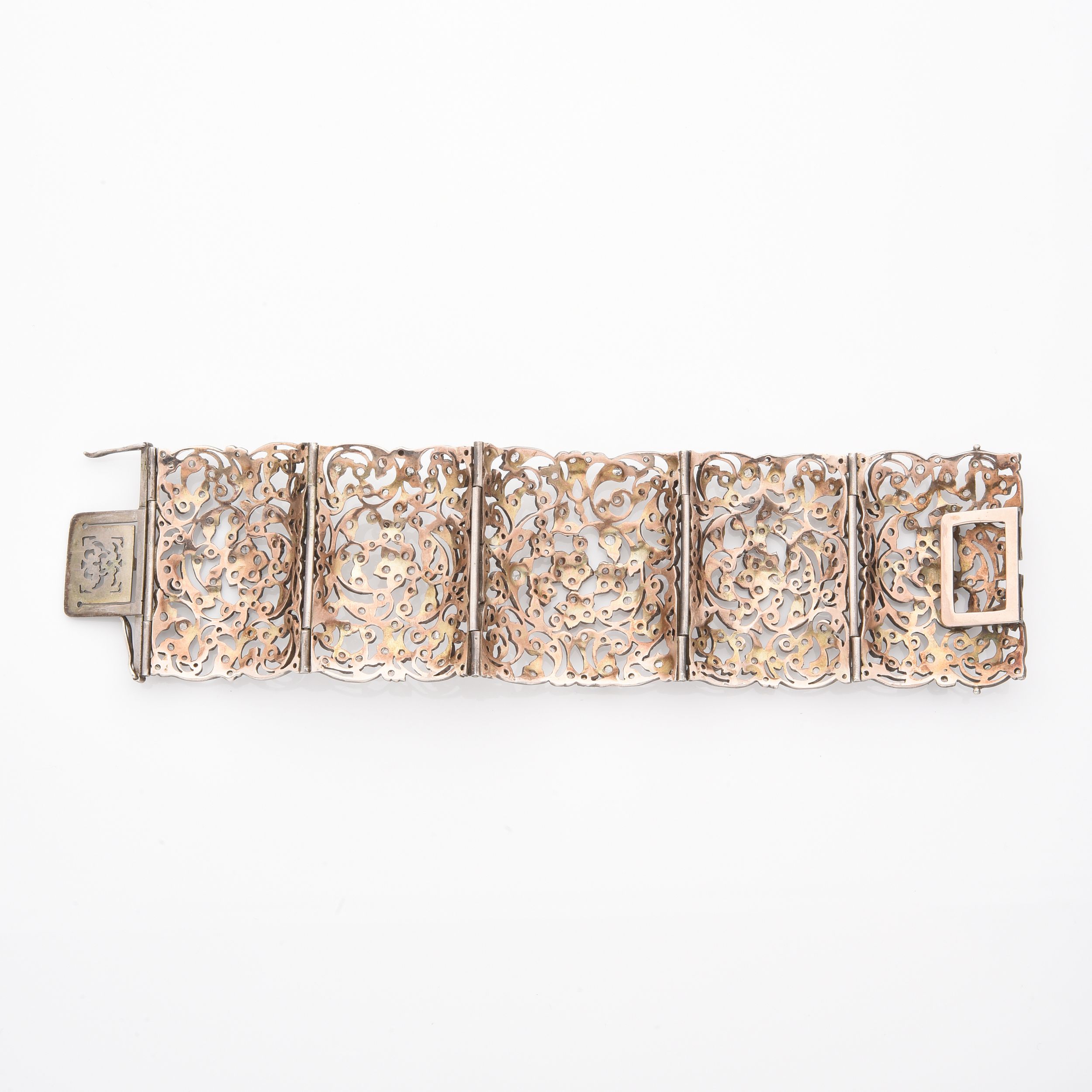 BRACELET MANCHETTE ARTICULE :  | H&ocirc;tel Des Ventes de Monte-Carlo