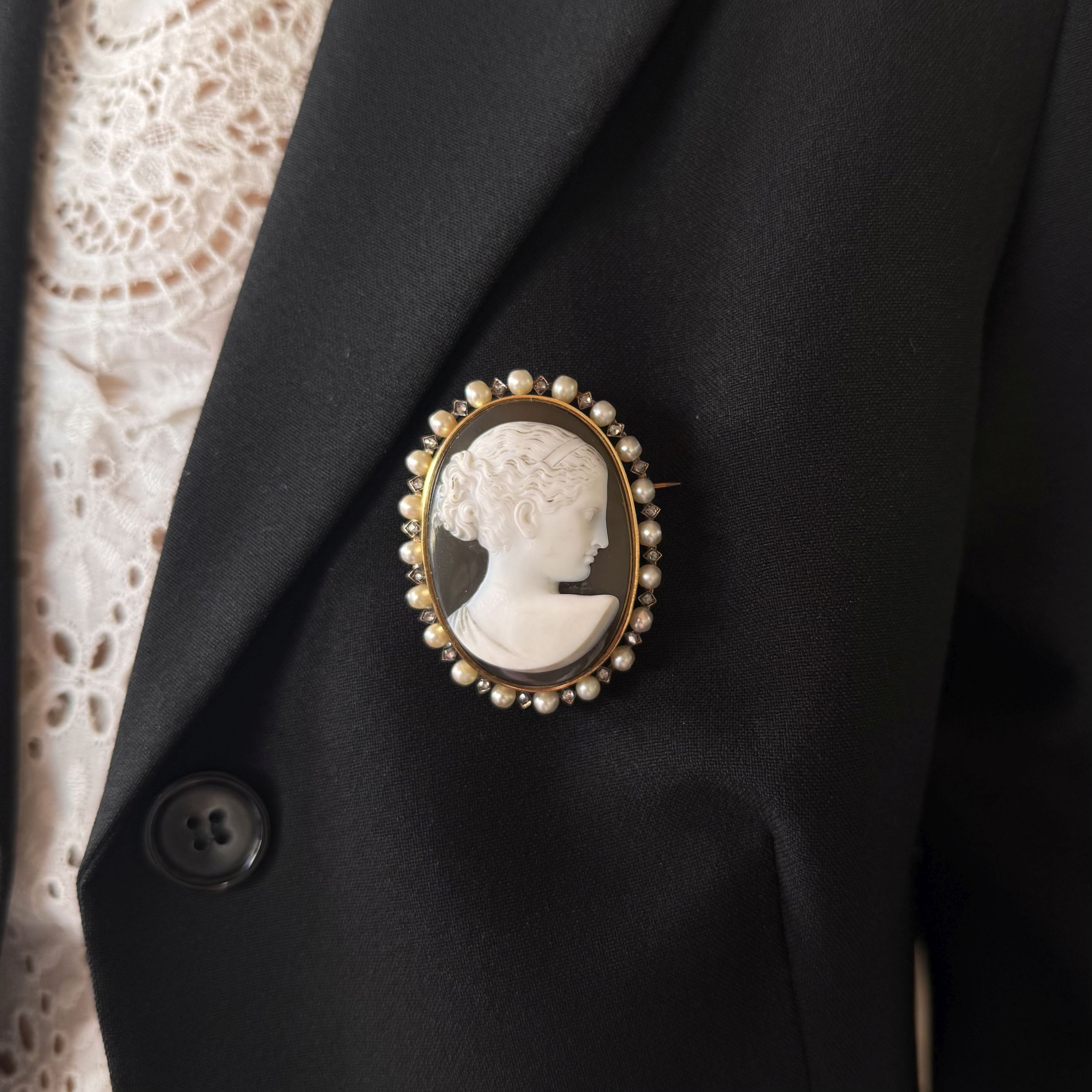 BROCHE :  | H&ocirc;tel Des Ventes de Monte-Carlo