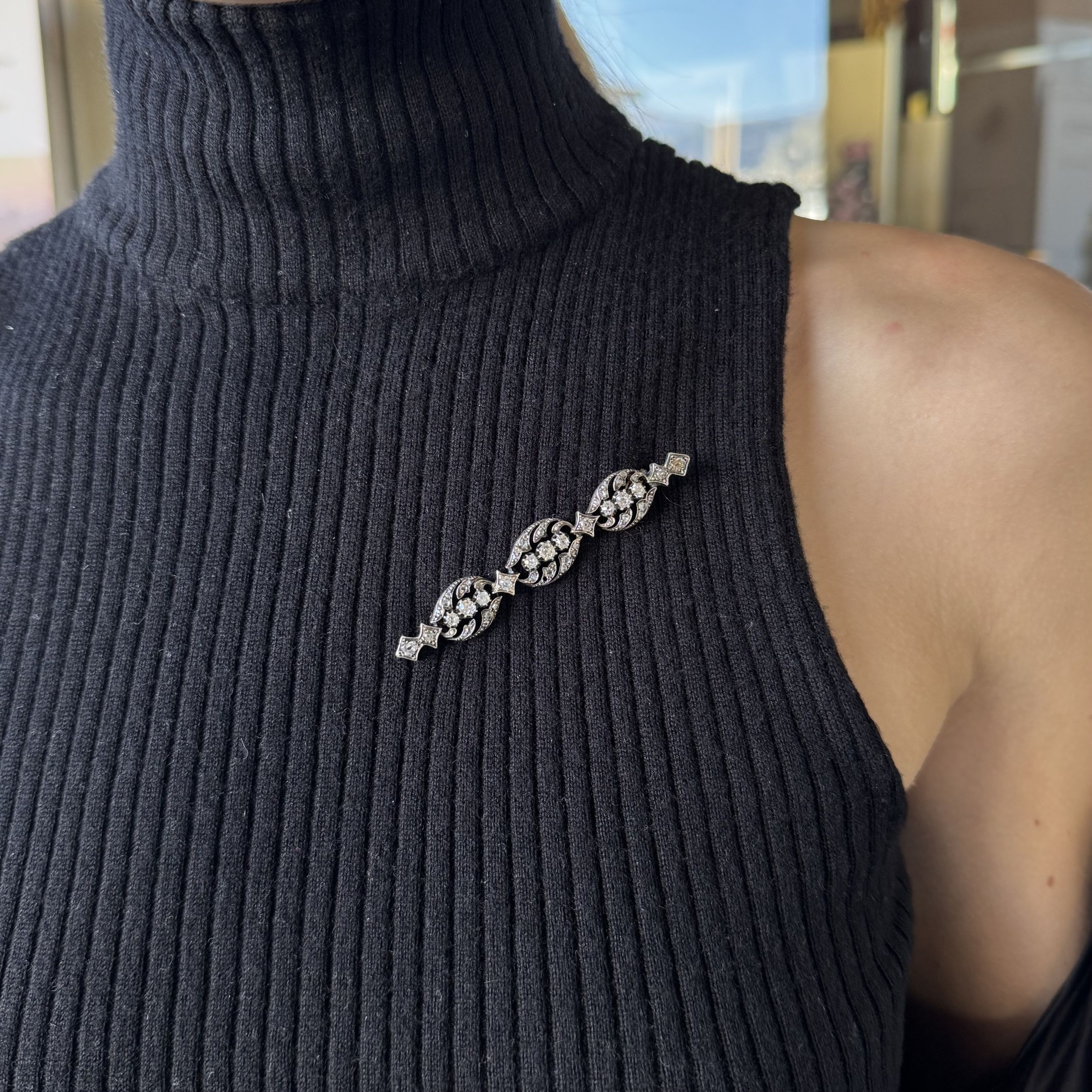 BROCHE BARRETTE:  | H&ocirc;tel Des Ventes de Monte-Carlo