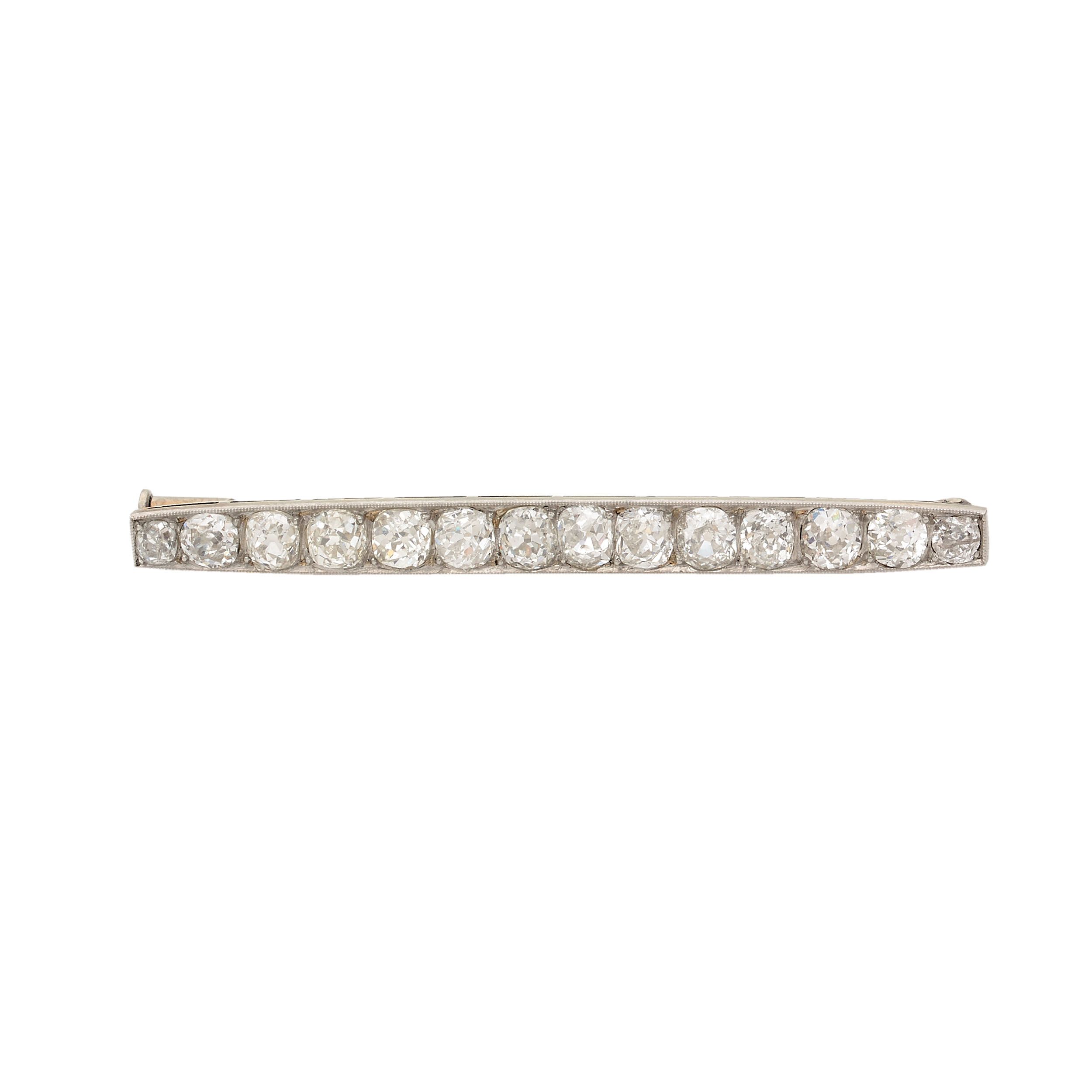 BROCHE FEUILLE:  | H&ocirc;tel Des Ventes de Monte-Carlo