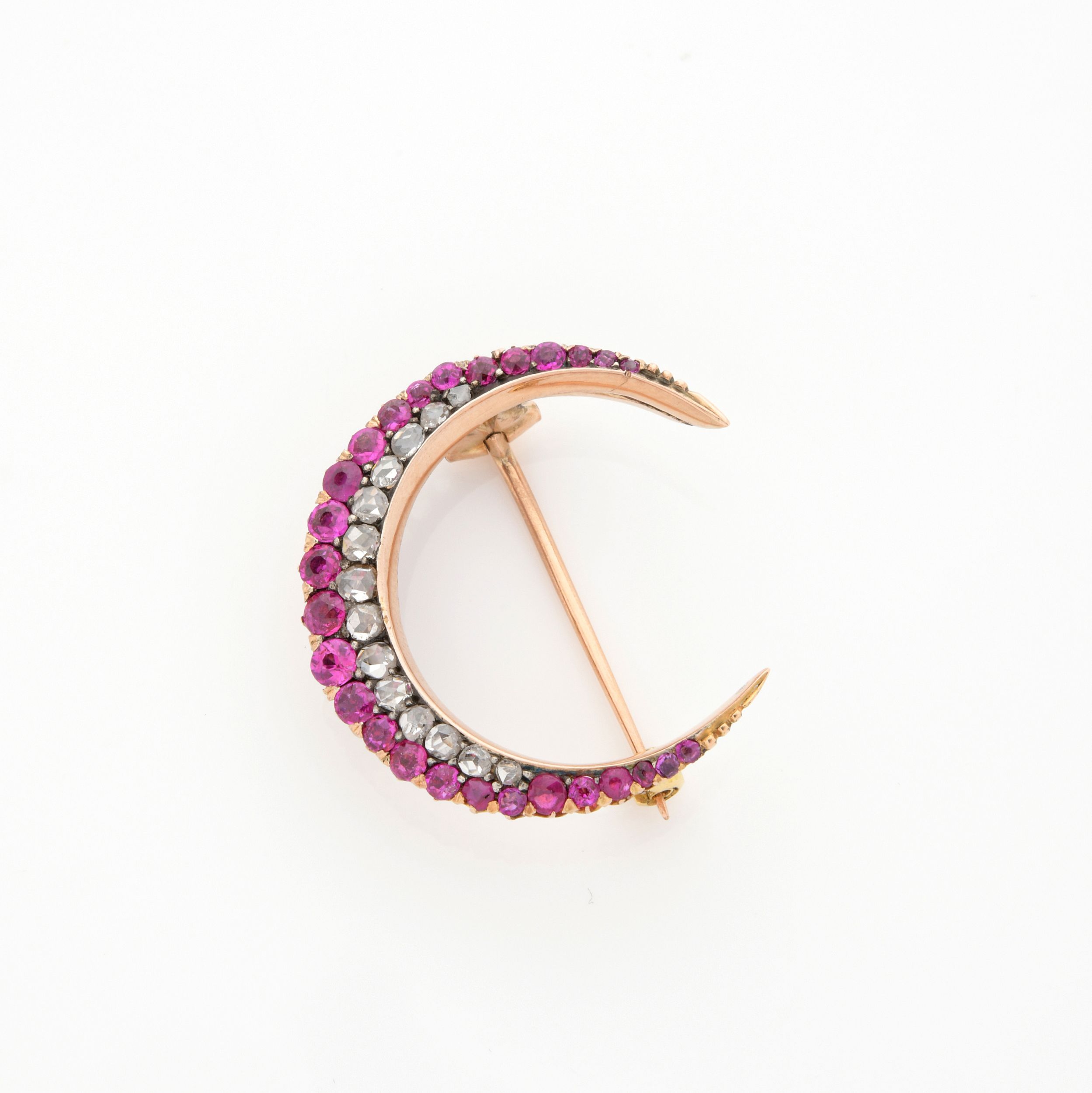 BROCHE "CROISSANT DE LUNE"