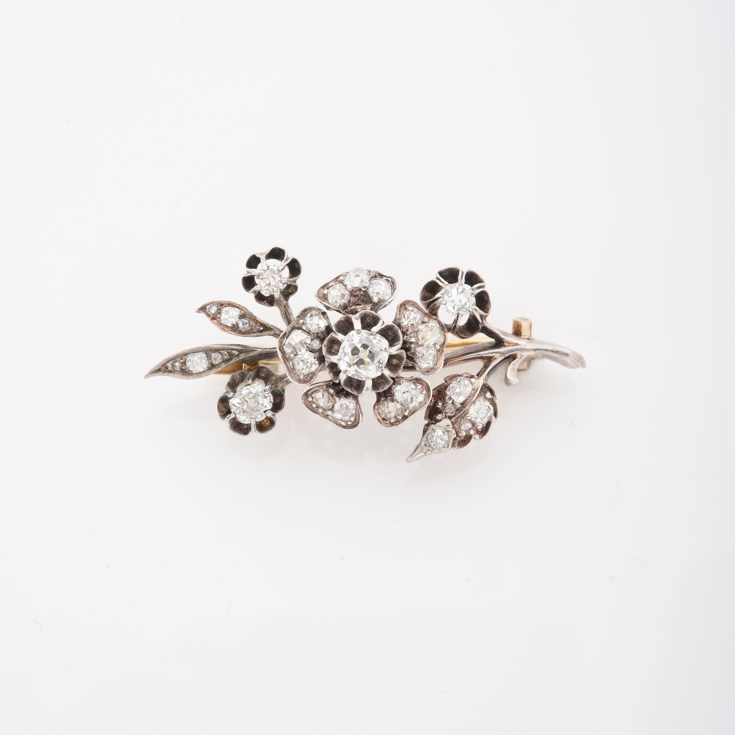BROCHE FEUILLAGE
