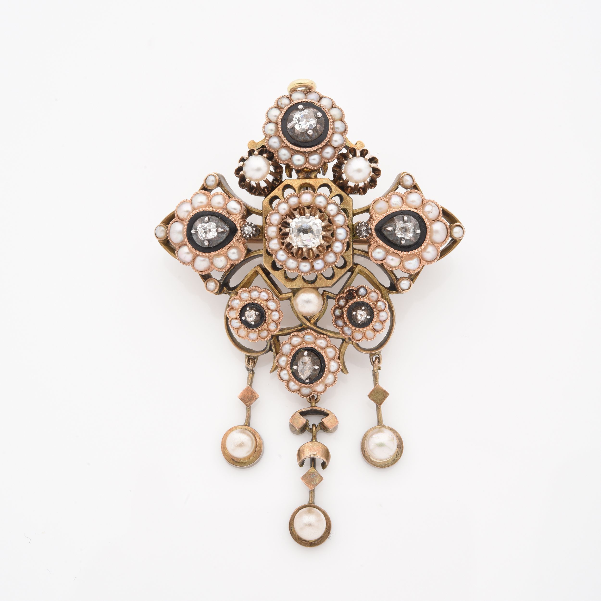 BROCHE CORBEILLE:  | H&ocirc;tel Des Ventes de Monte-Carlo