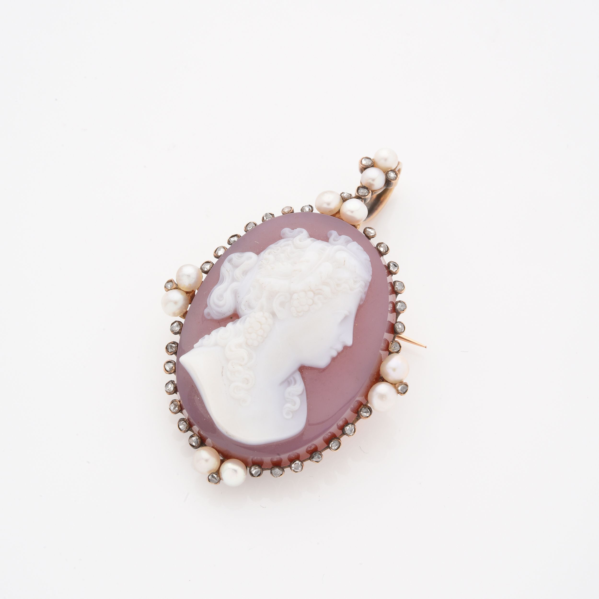 BROCHE PENDENTIF:  | H&ocirc;tel Des Ventes de Monte-Carlo