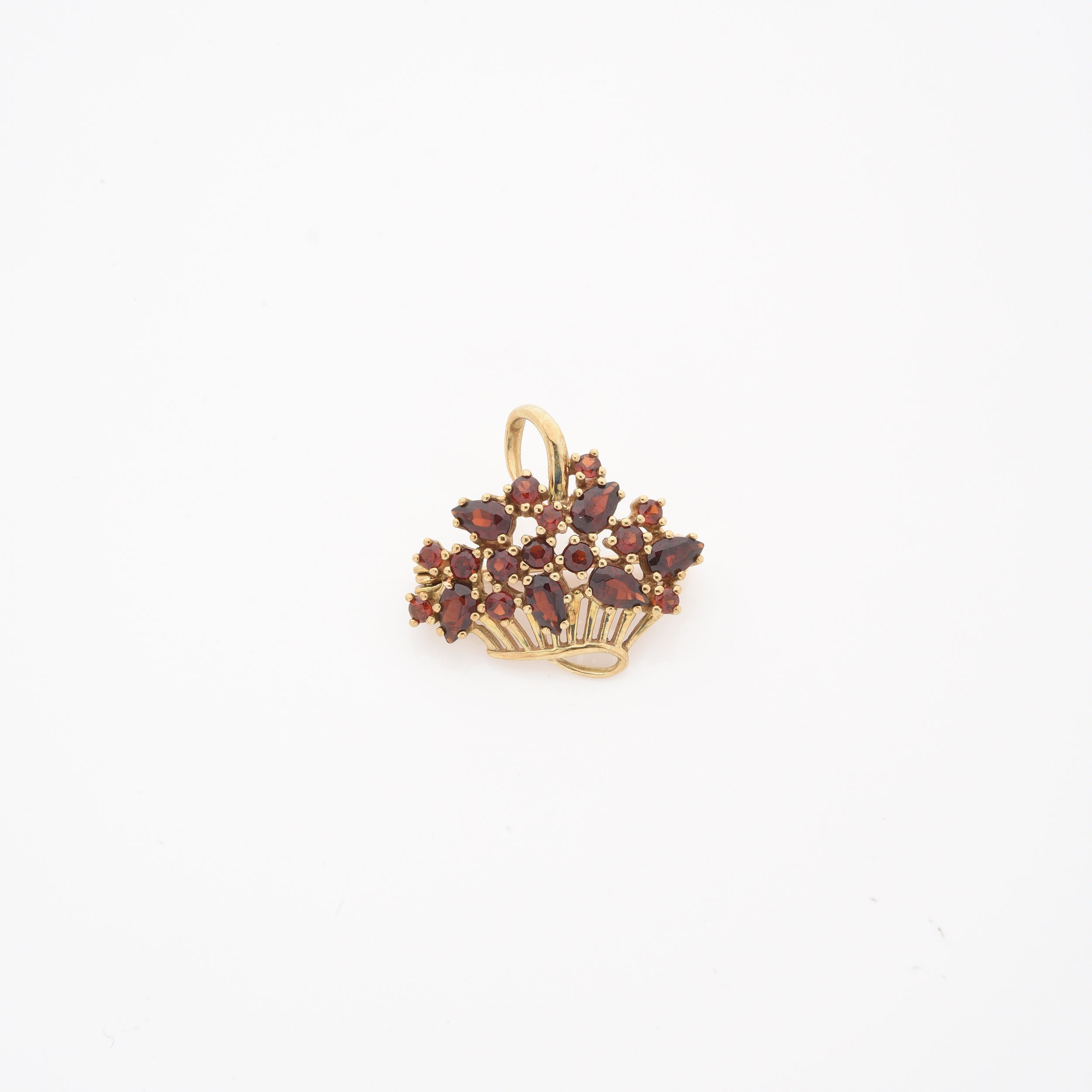 BROCHE CORBEILLE:  | H&ocirc;tel Des Ventes de Monte-Carlo