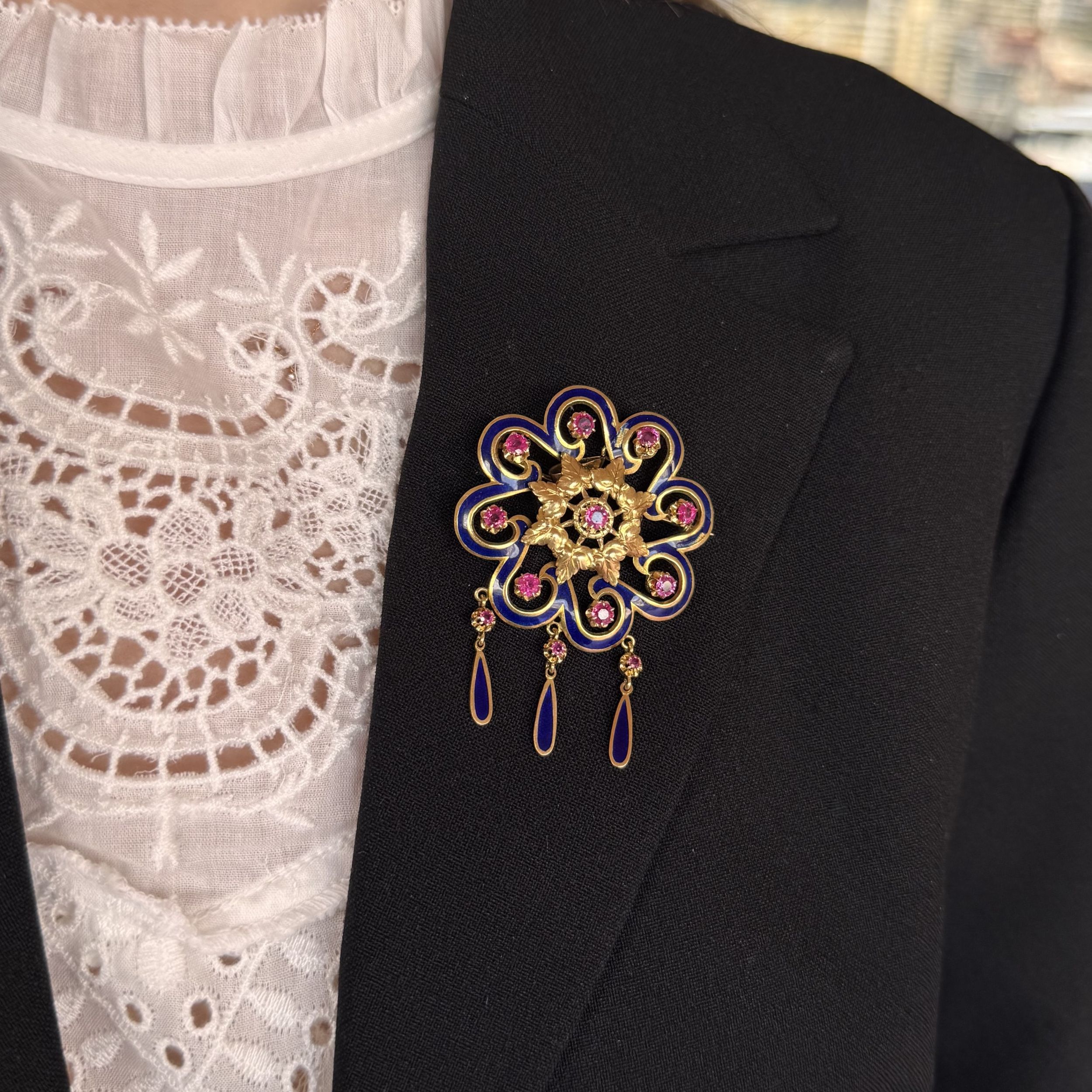 BROCHE PENDENTIF « ROSACE »:  | H&ocirc;tel Des Ventes de Monte-Carlo