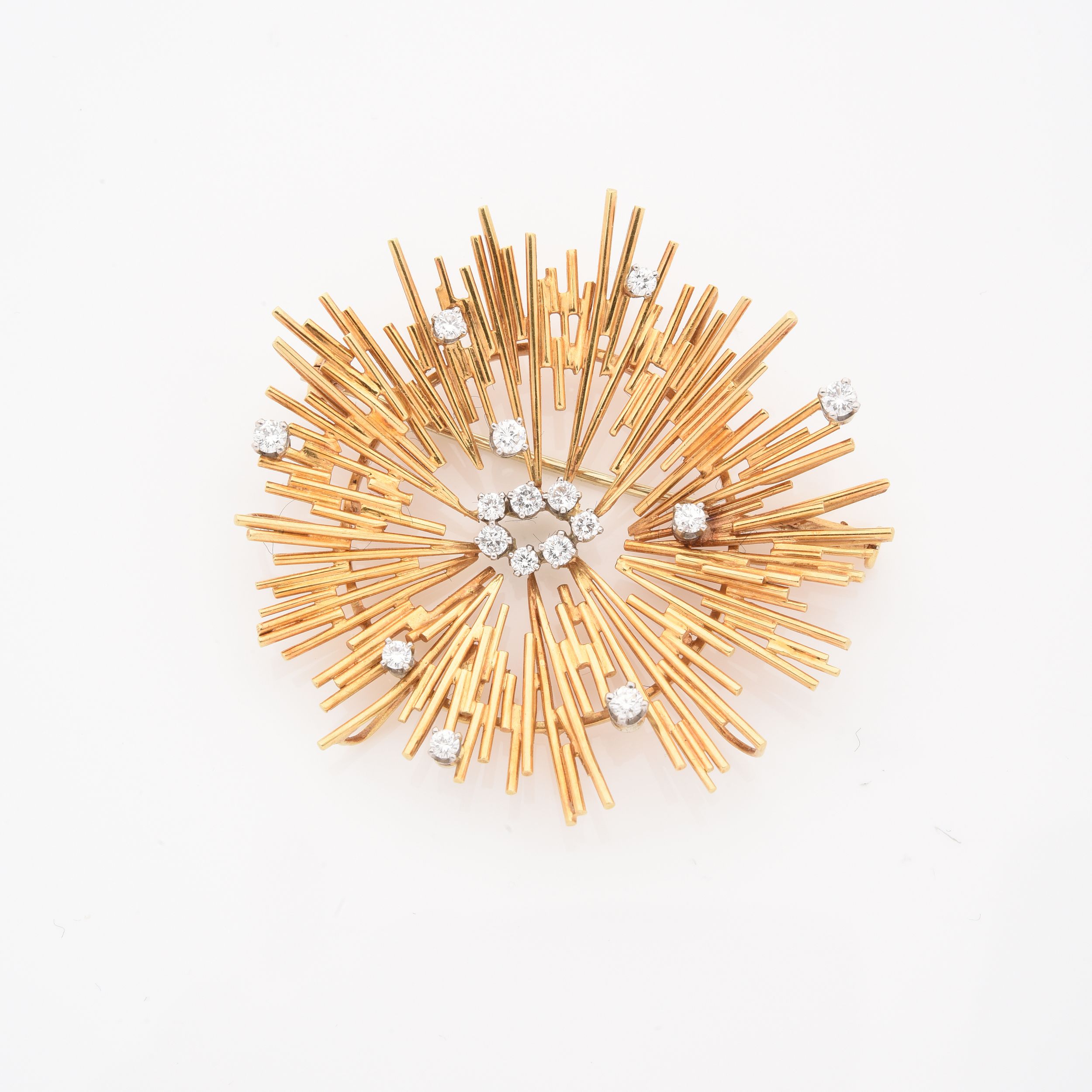 BROCHE CORBEILLE:  | H&ocirc;tel Des Ventes de Monte-Carlo