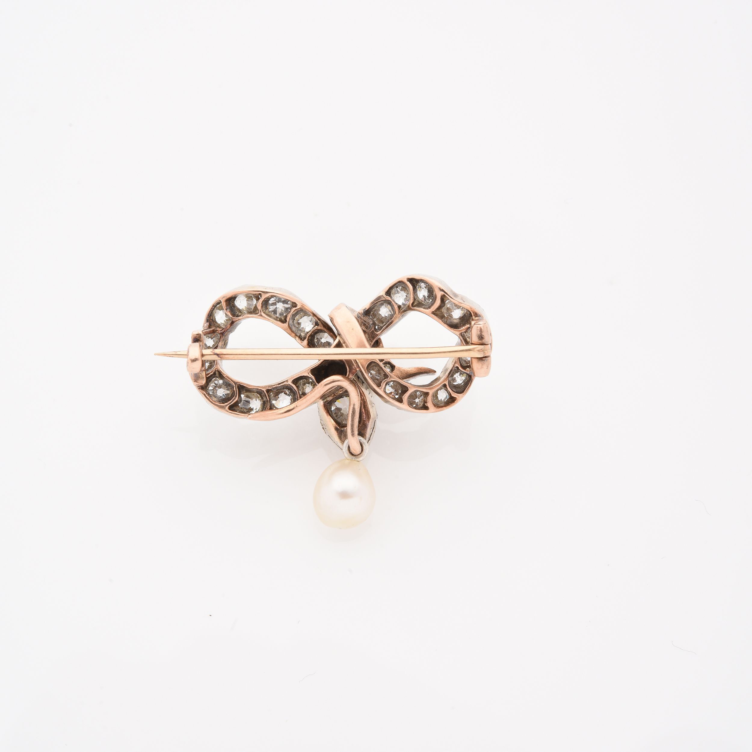 BROCHE SERPENT ENROULE :  | H&ocirc;tel Des Ventes de Monte-Carlo