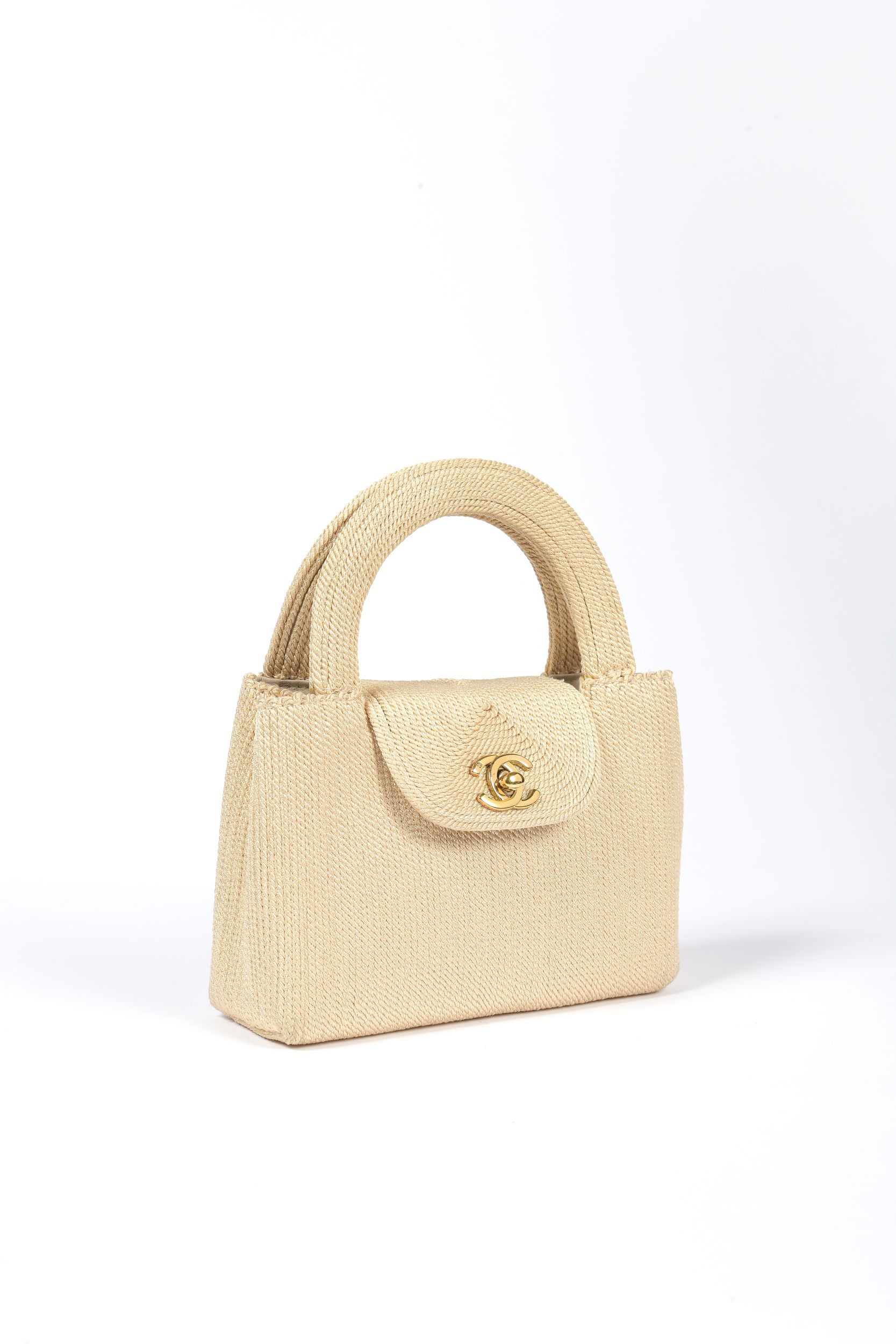 CHANEL :  | H&ocirc;tel Des Ventes de Monte-Carlo