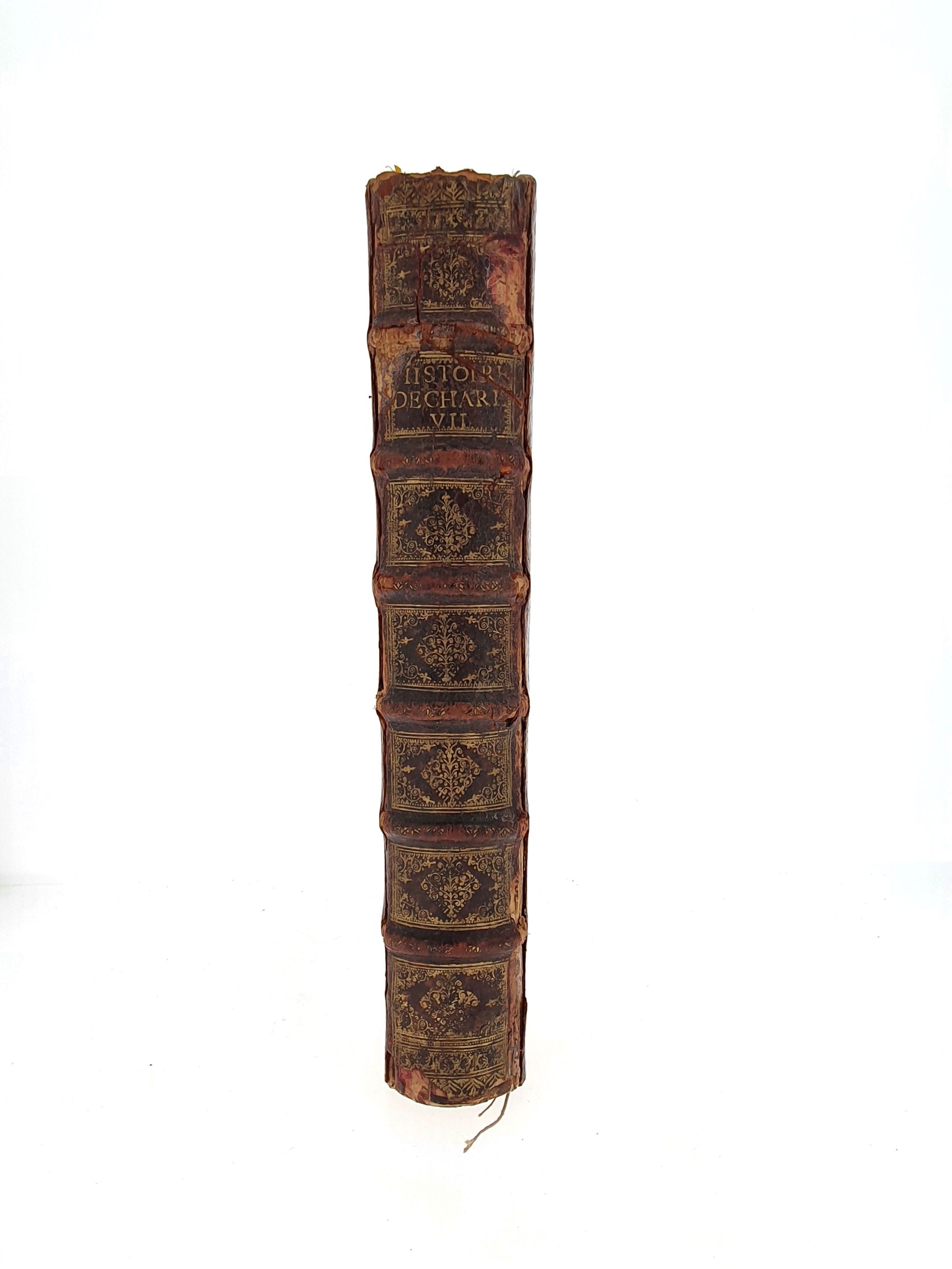[CHARLES VII]. CHARTIER (Jean), LE BOUVIER (Jacques), COUCY (Mathieu de)  GODEFROY (Denys). Histoire de Charles VII. Roy de France. A Paris, De l’Imprimerie Royale – Sébastien Cramoisy, 1661. In-folio, veau, armoiries dorées au centre des plats, ex-dono sur le premier, dos à nerfs (reliure de l’époque).:  | H&ocirc;tel Des Ventes de Monte-Carlo
