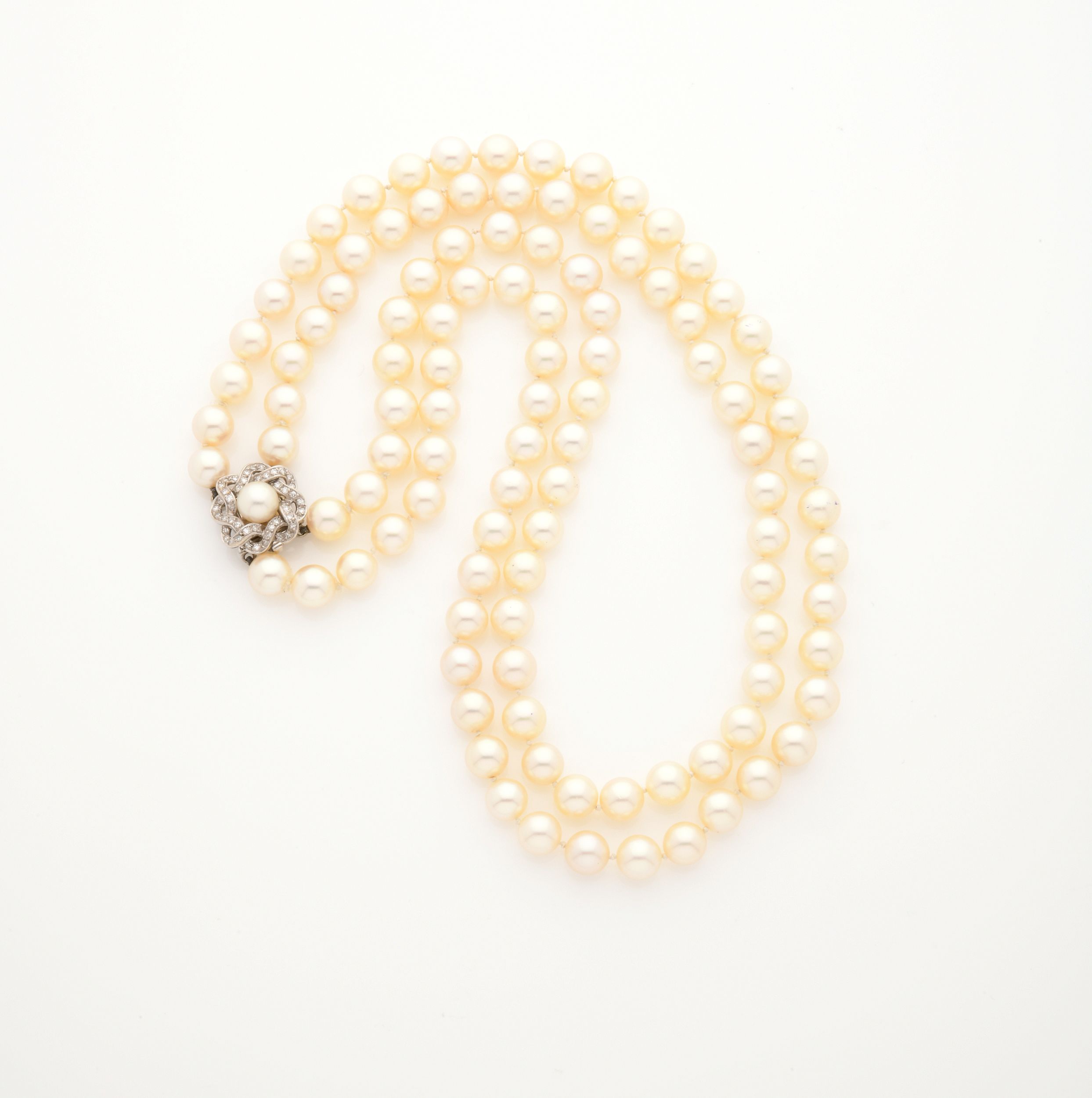 COLLIER