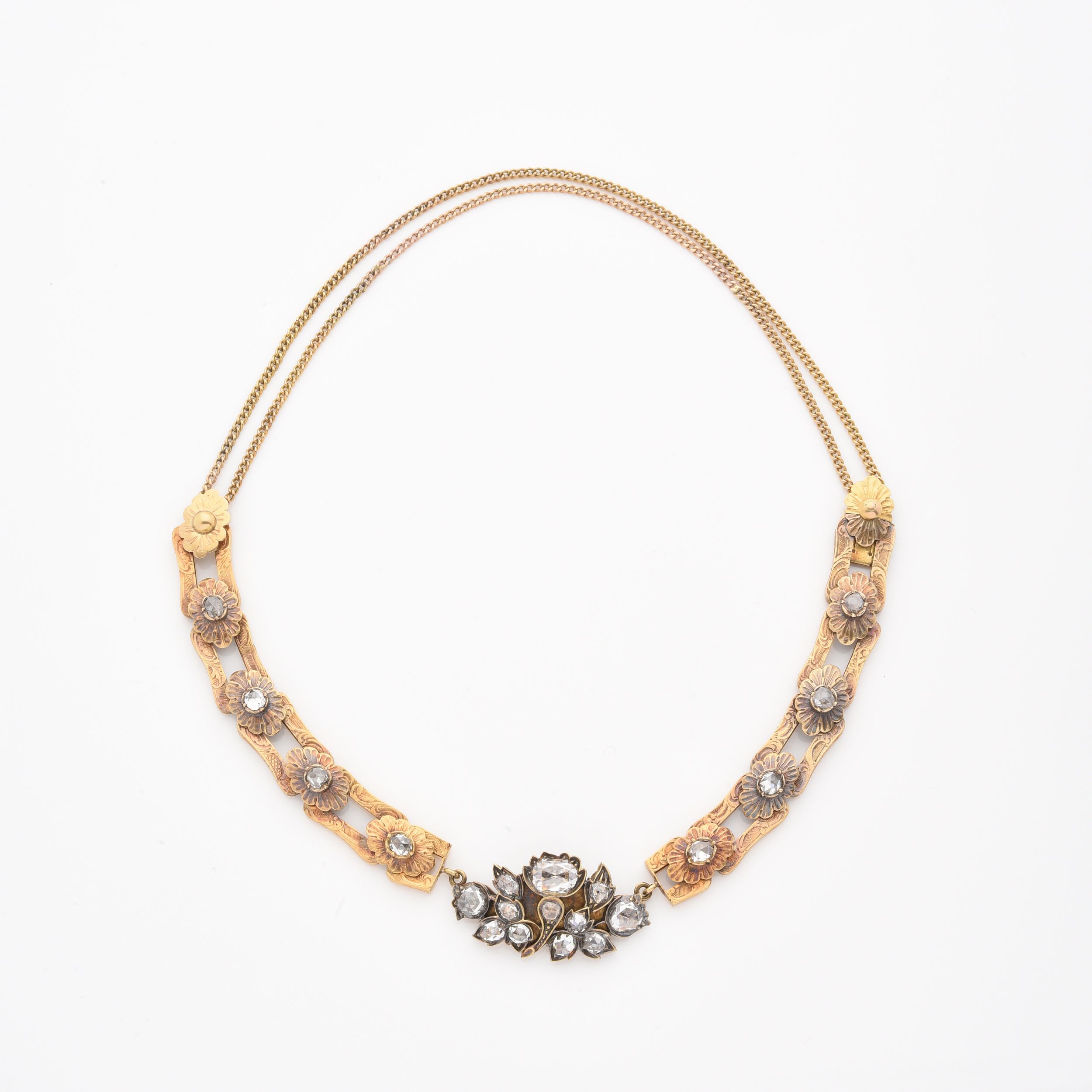 COLLIER 