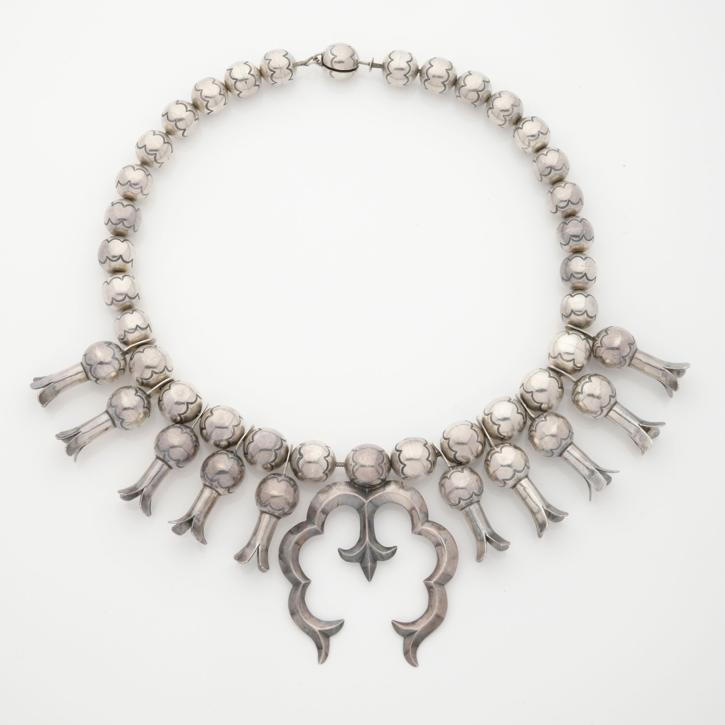 BAGUE COURONNE:  | H&ocirc;tel Des Ventes de Monte-Carlo