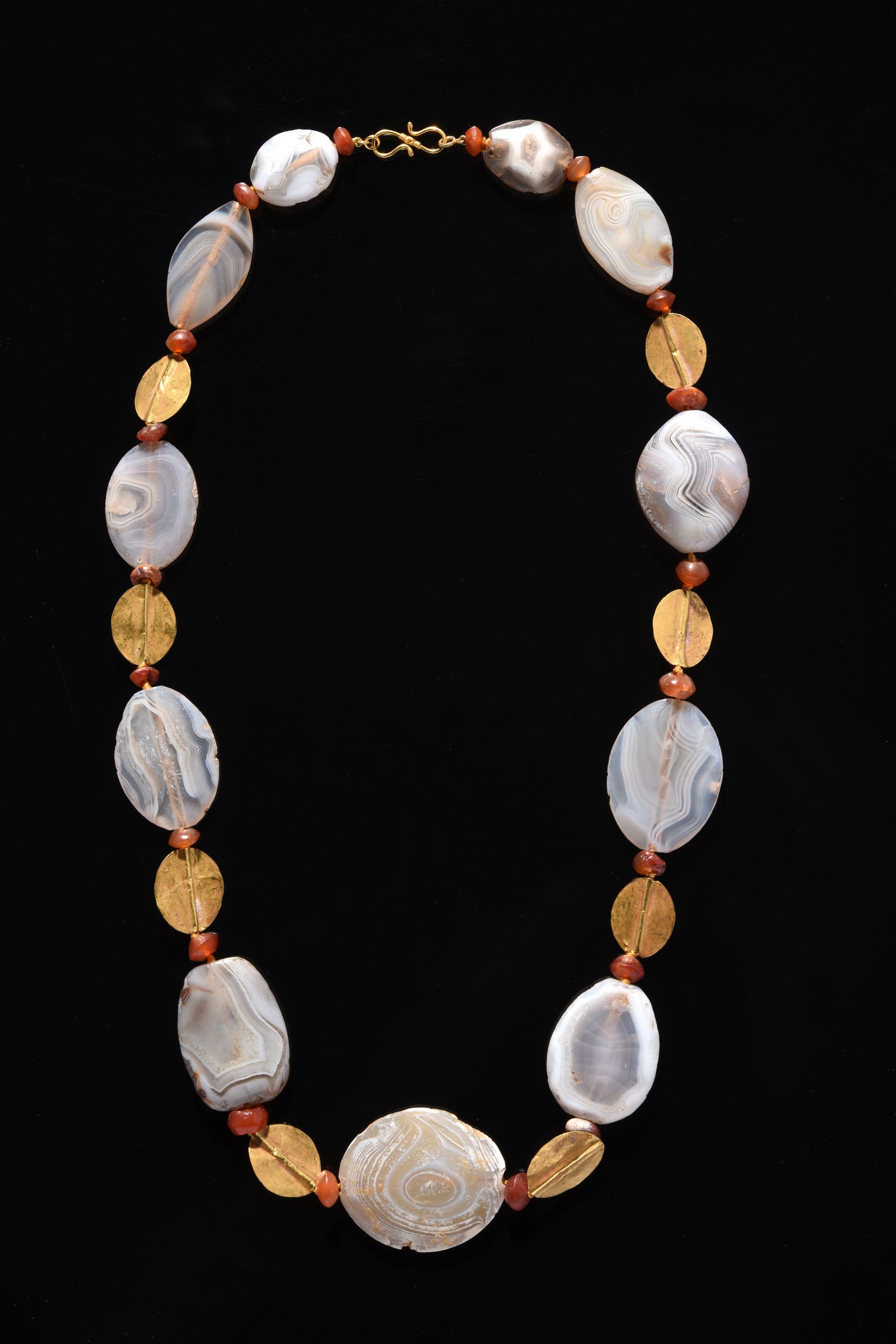 COLLIER