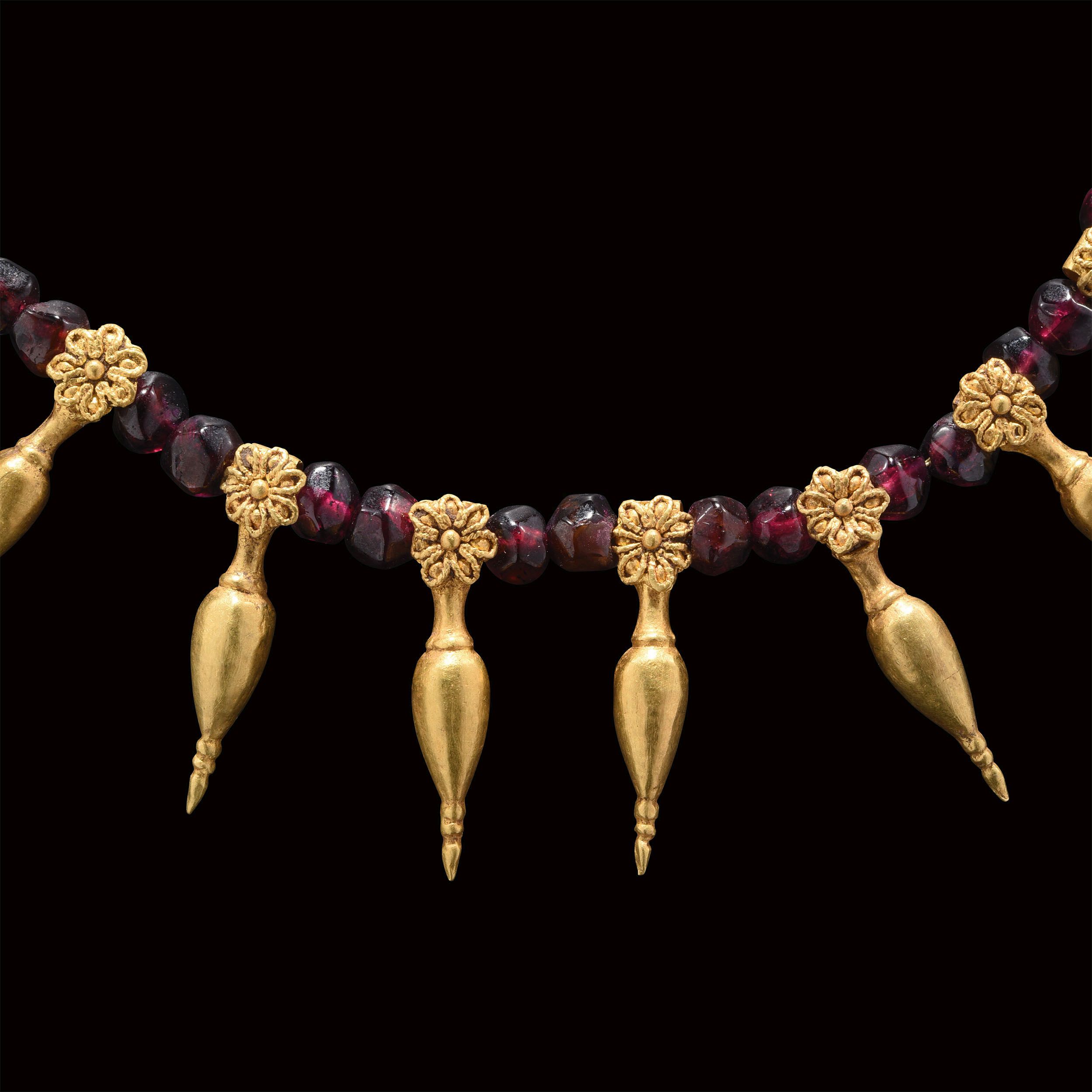 COLLIER