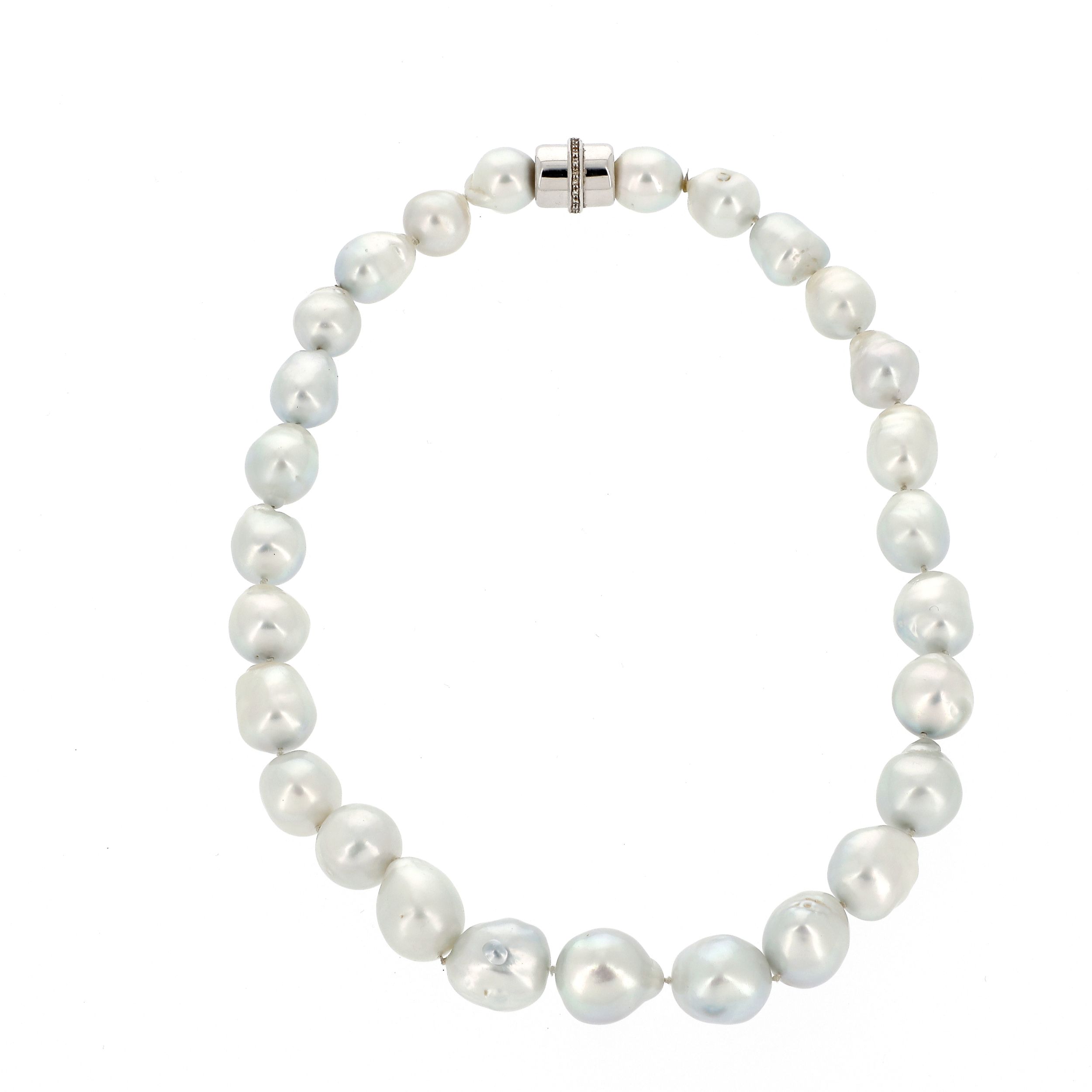 COLLIER 