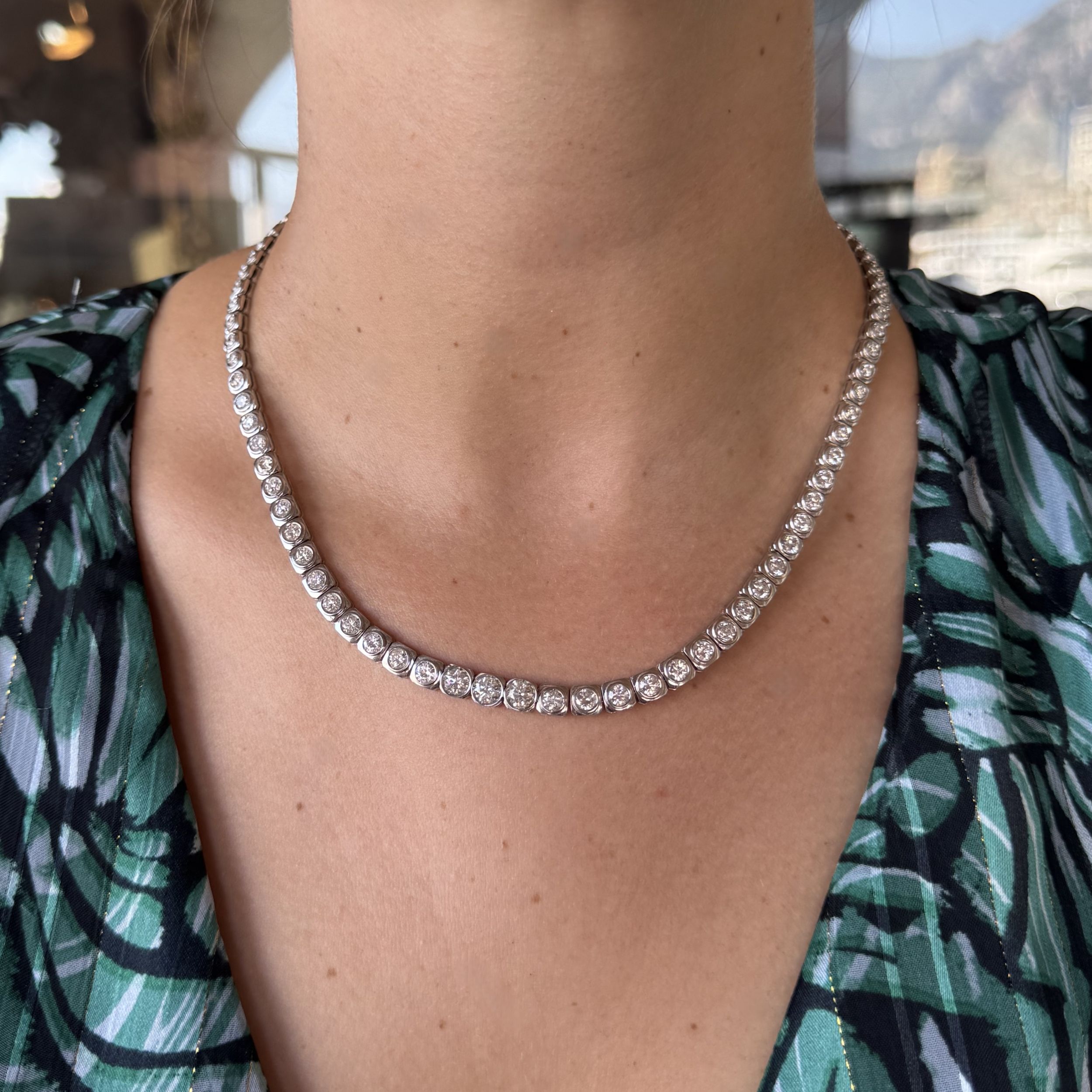 COLLIER RIVIERE :  | H&ocirc;tel Des Ventes de Monte-Carlo