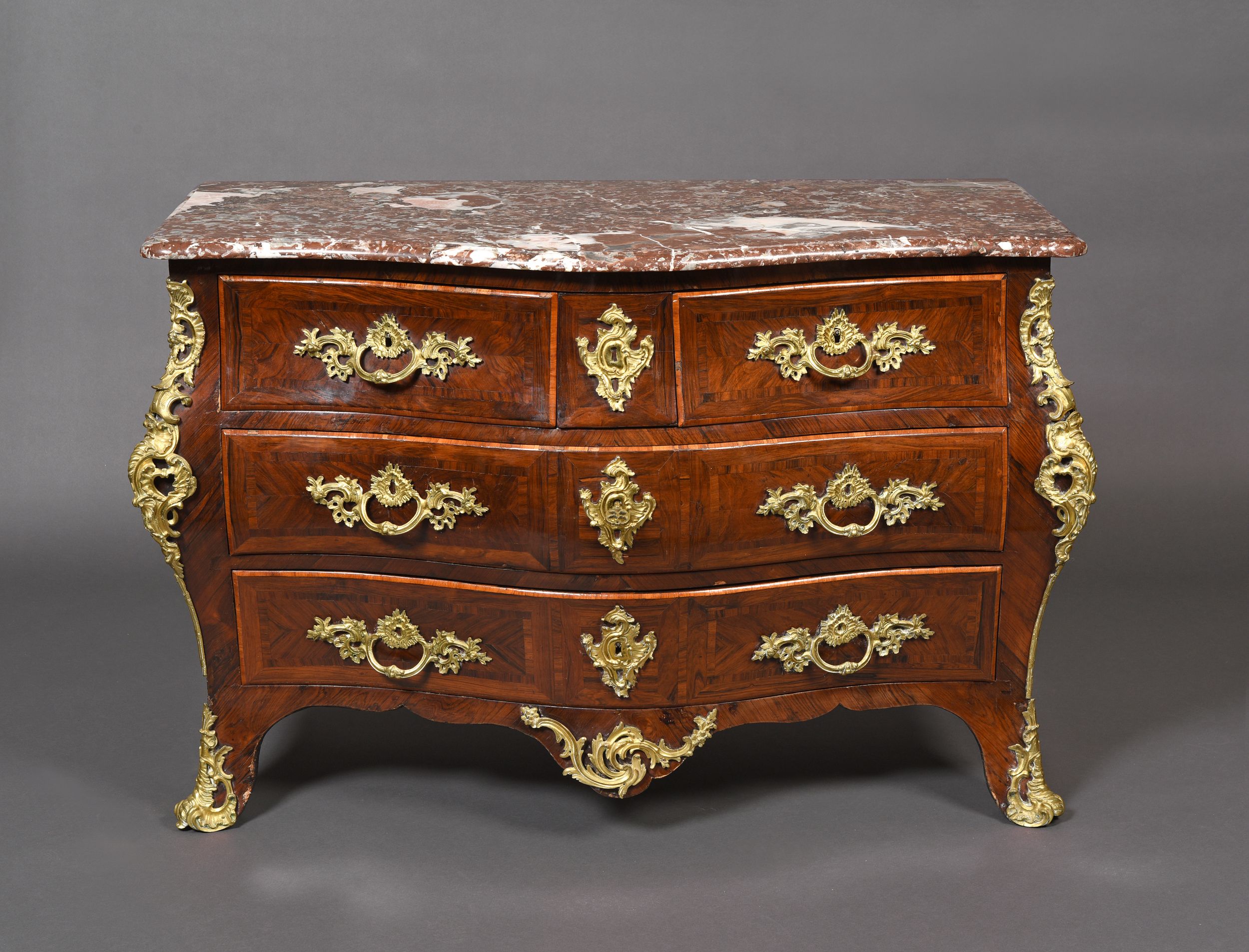 COMMODE TOMBEAU