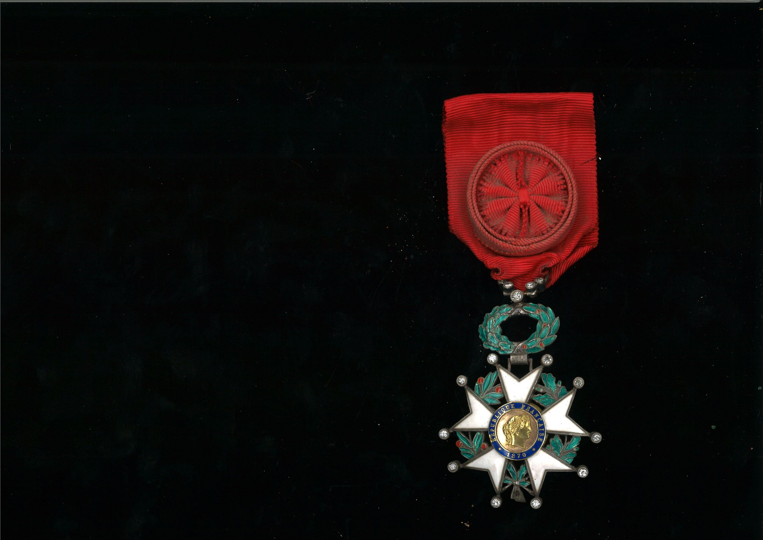 LOT DE 2 CROIX DE CHEVALIER DE L'ORDRE DE LA LEGION D'HONNEUR:  | H&ocirc;tel Des Ventes de Monte-Carlo