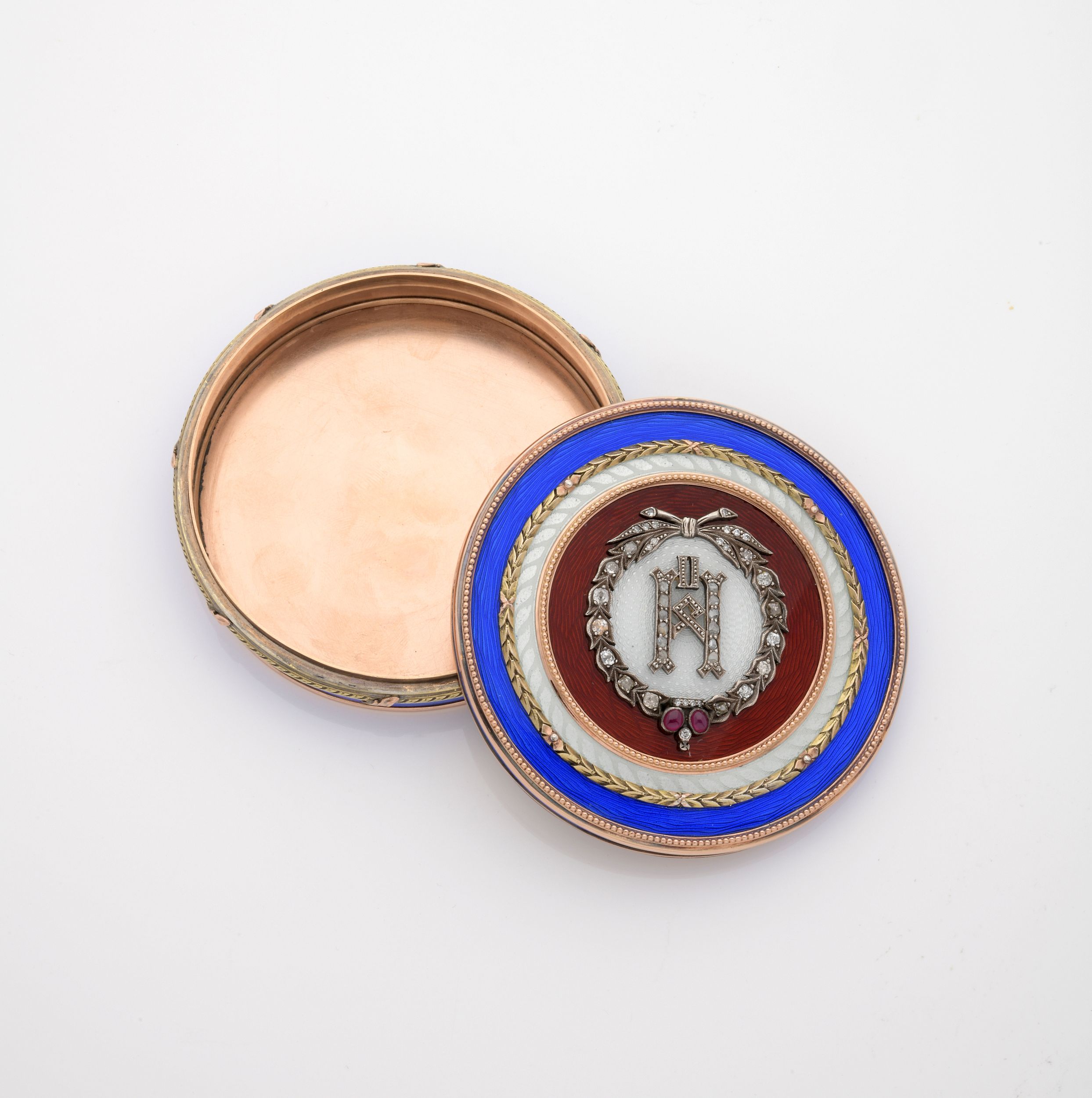 DANS LE GOÛT DE FABERGE:  | H&ocirc;tel Des Ventes de Monte-Carlo