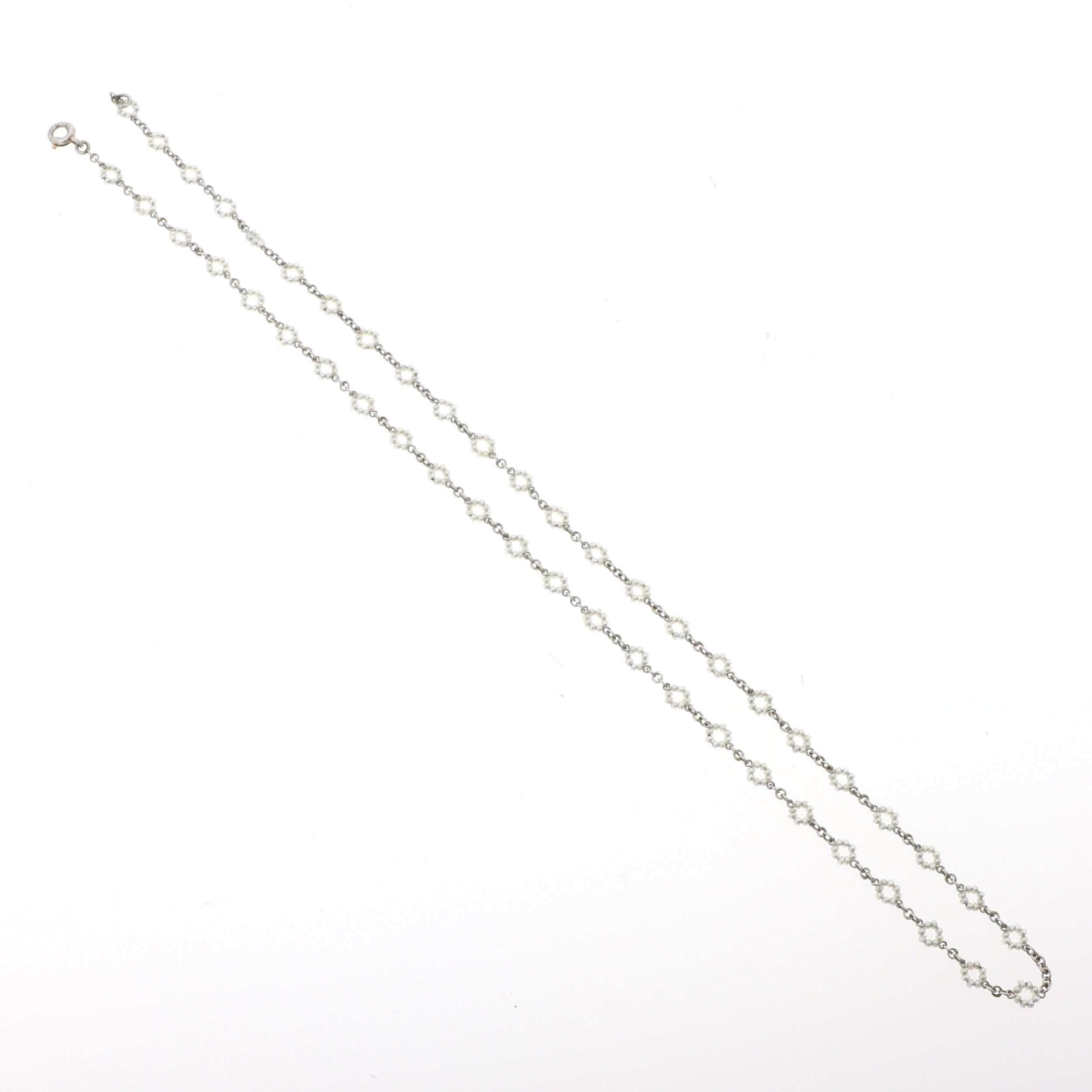 DELICAT COLLIER