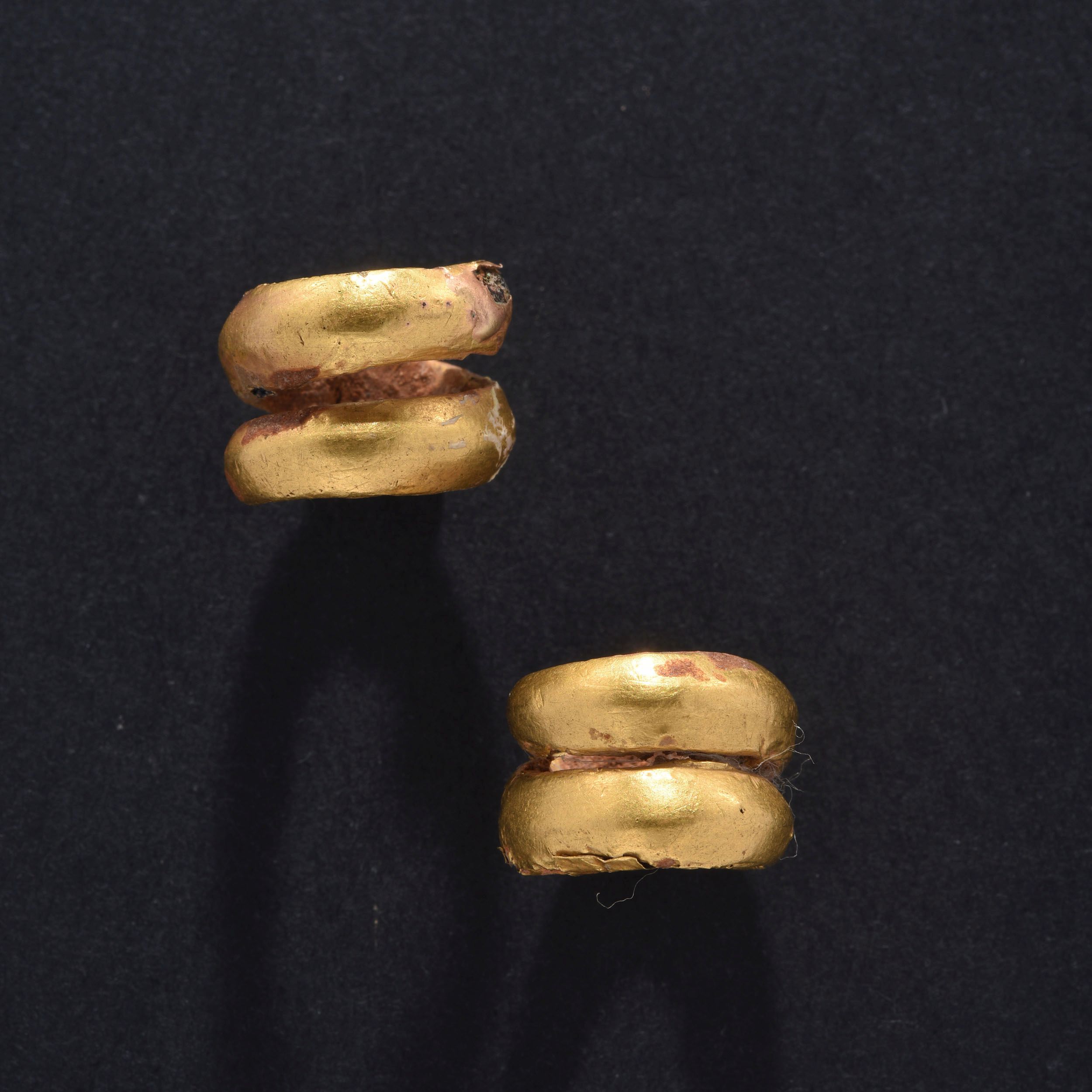 DEUX PAIRES DE BOUCLES D’OREILLES:  | H&ocirc;tel Des Ventes de Monte-Carlo