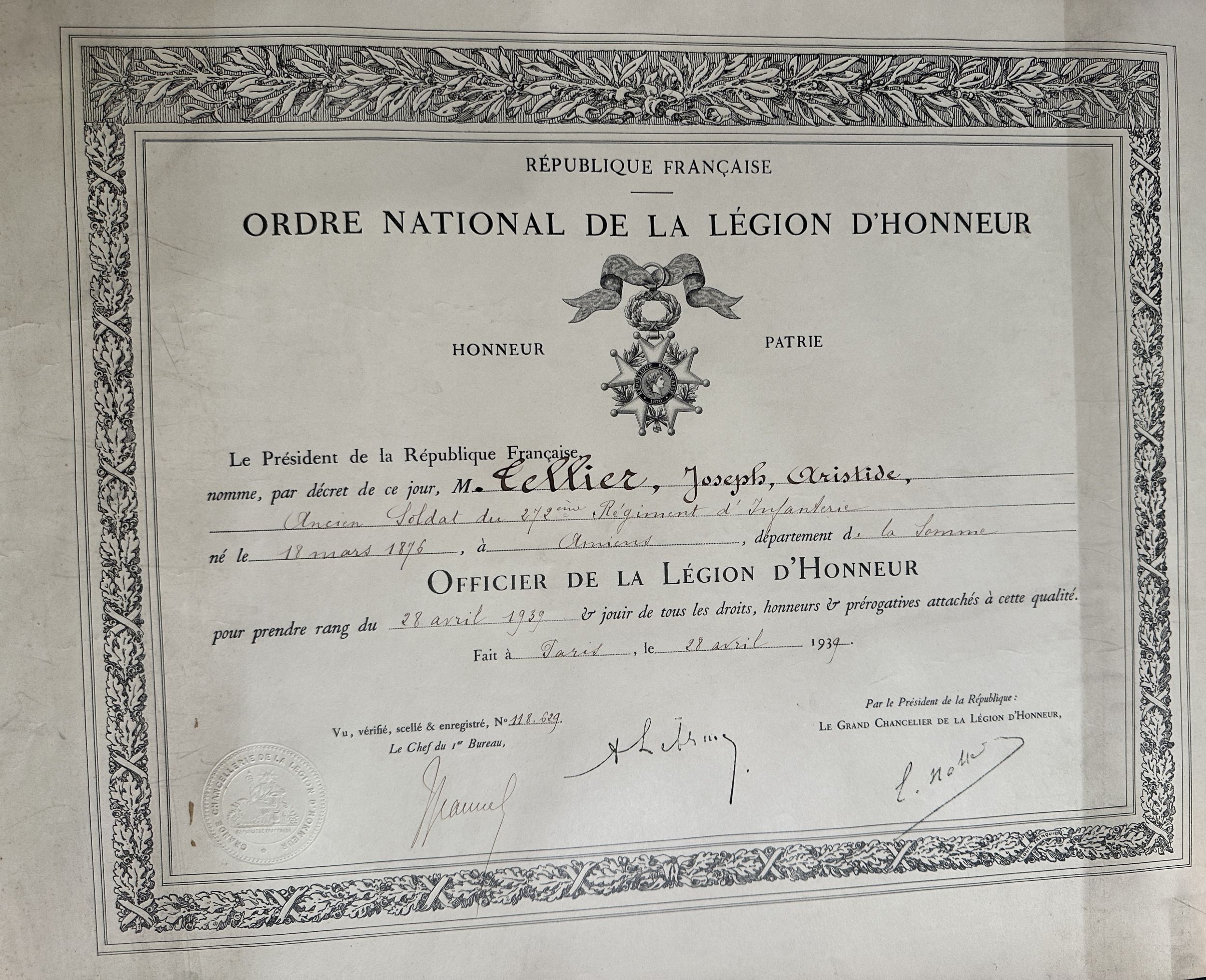 LOT DE 2 CROIX DE CHEVALIER DE L'ORDRE DE LA LEGION D'HONNEUR:  | H&ocirc;tel Des Ventes de Monte-Carlo