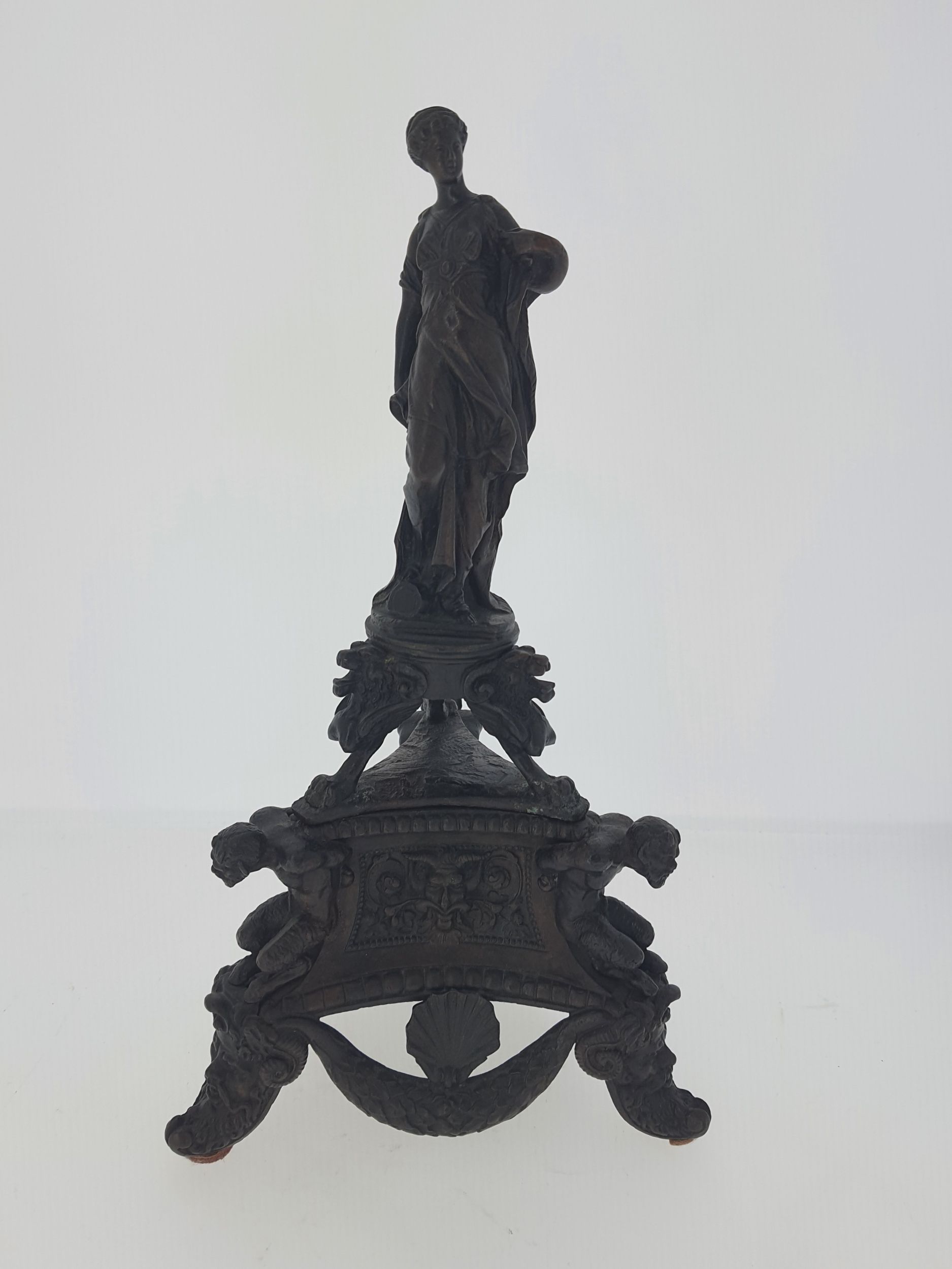 ECOLE FRANCAISE DU XVIÈME SIECLE:  | H&ocirc;tel Des Ventes de Monte-Carlo