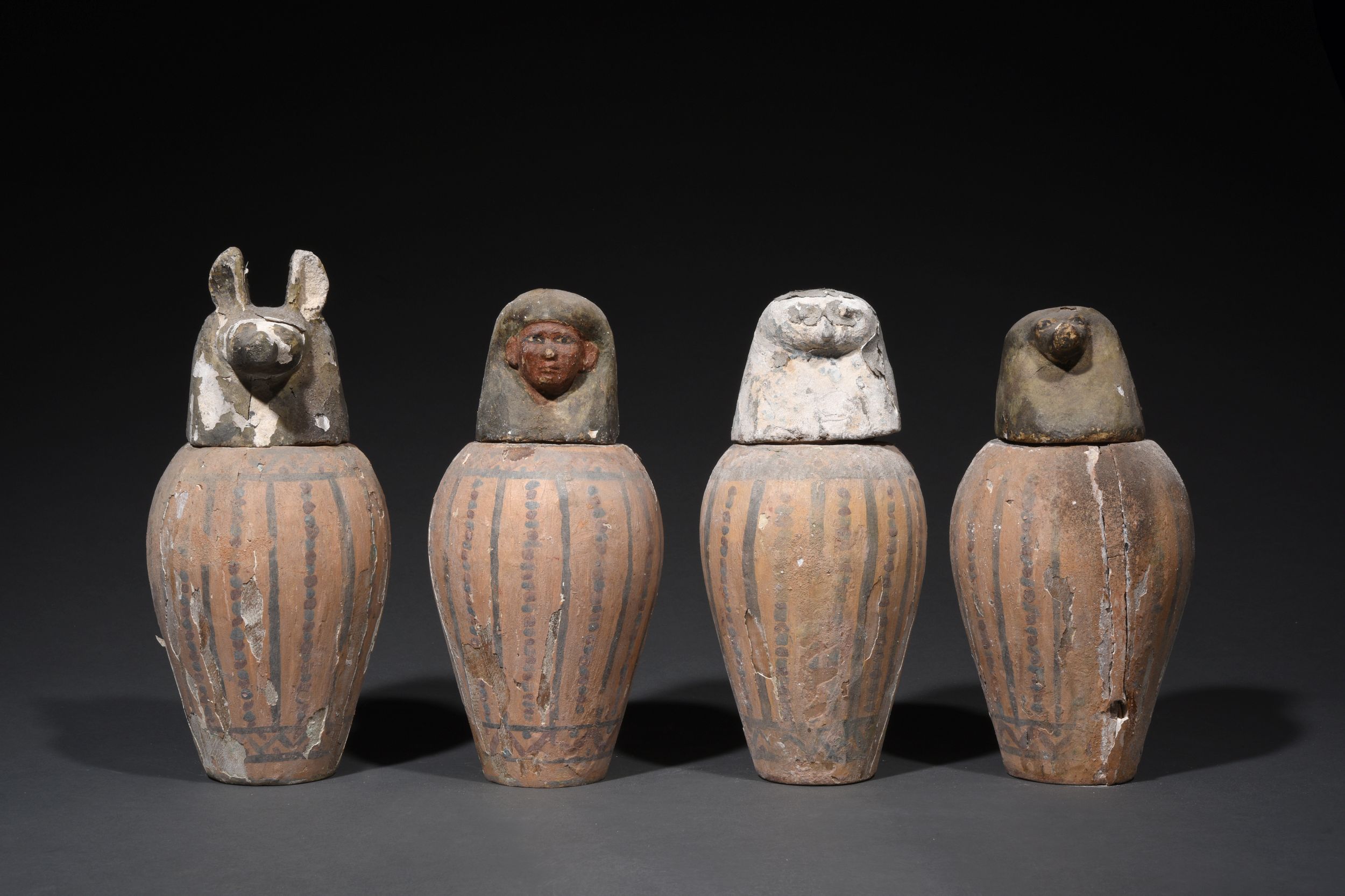 ENSEMBLE DE 4 VASES CANOPES