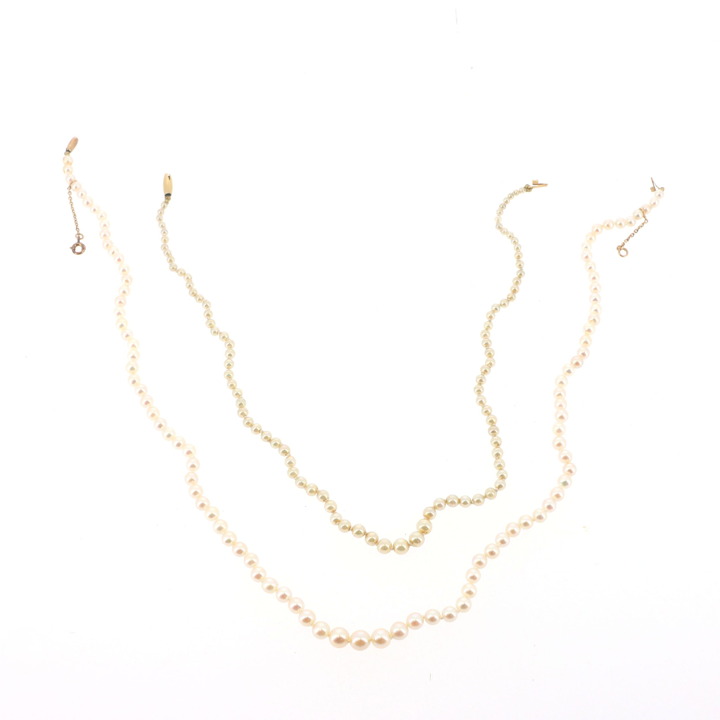 ENSEMBLE DE DEUX COLLIERS 
