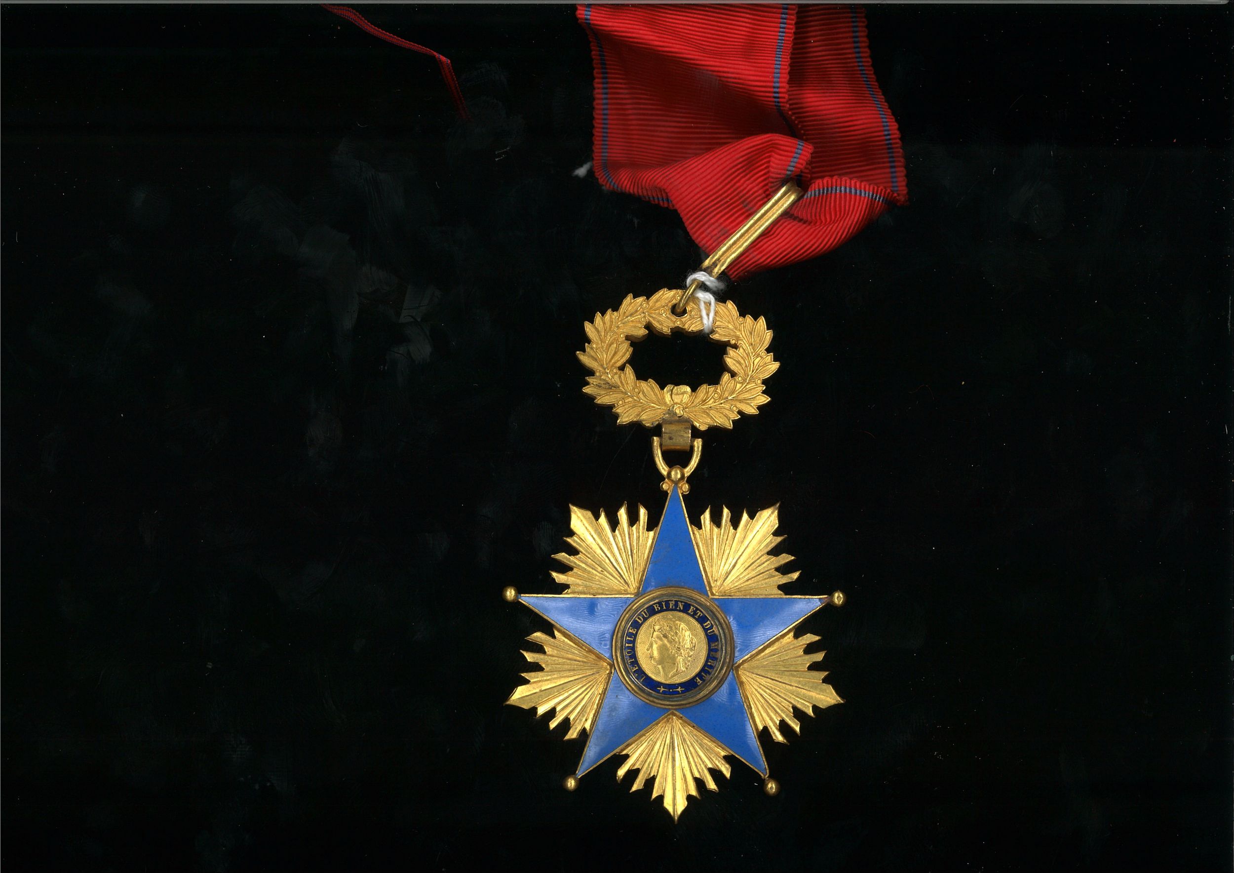 LOT DE 2 CROIX DE CHEVALIER DE L'ORDRE DE LA LEGION D'HONNEUR:  | H&ocirc;tel Des Ventes de Monte-Carlo