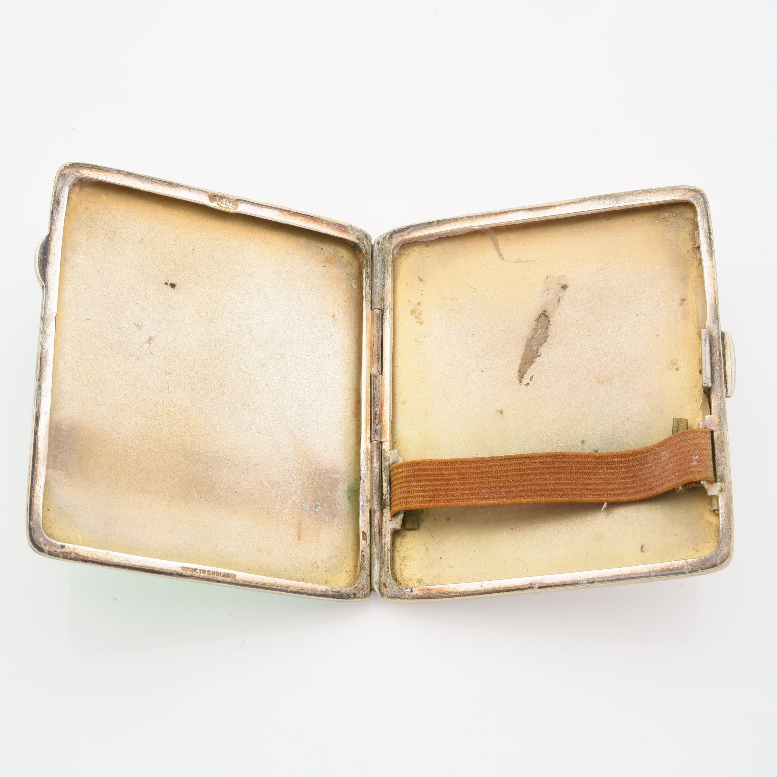 ETUI À CIGARETTES D'ESPRIT ART DECO:  | H&ocirc;tel Des Ventes de Monte-Carlo