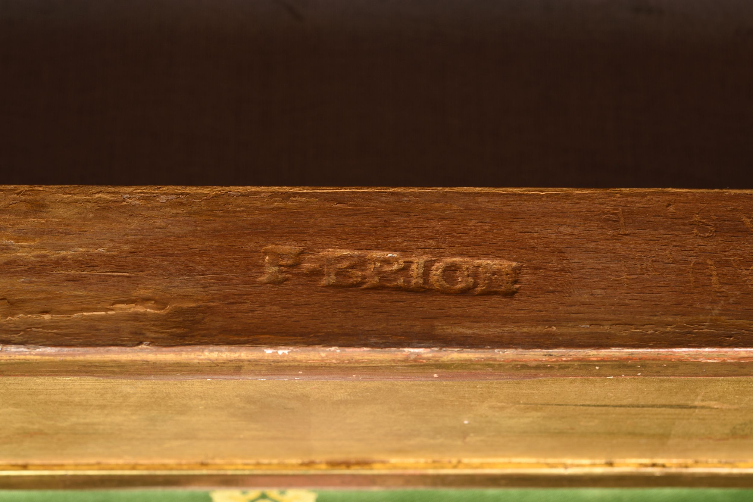 FAUTEUIL D’APPARAT EN BOIS SCULPTE ET DORE A DOSSIER CARRE:  | H&ocirc;tel Des Ventes de Monte-Carlo