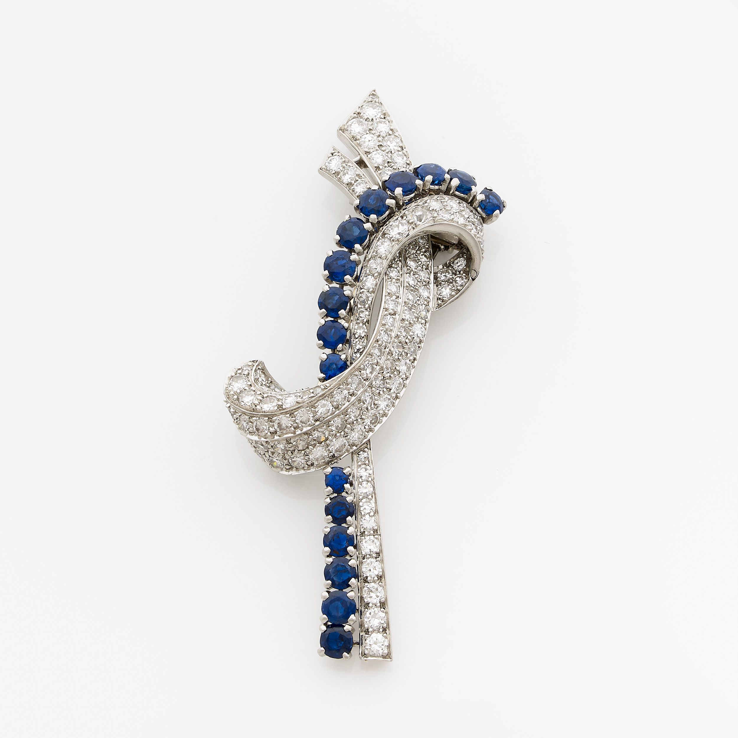 BROCHE RONDE:  | H&ocirc;tel Des Ventes de Monte-Carlo