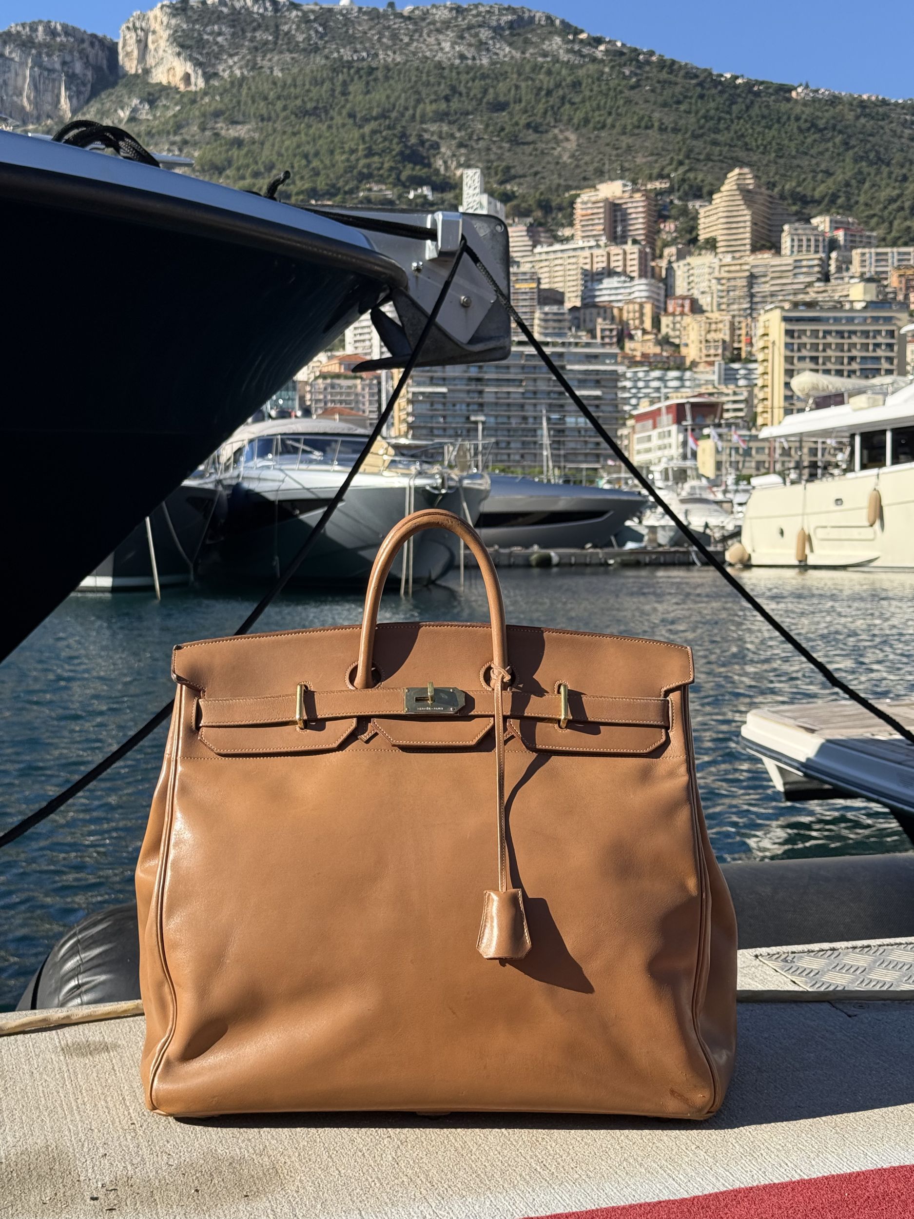 HERMÈS:  | H&ocirc;tel Des Ventes de Monte-Carlo