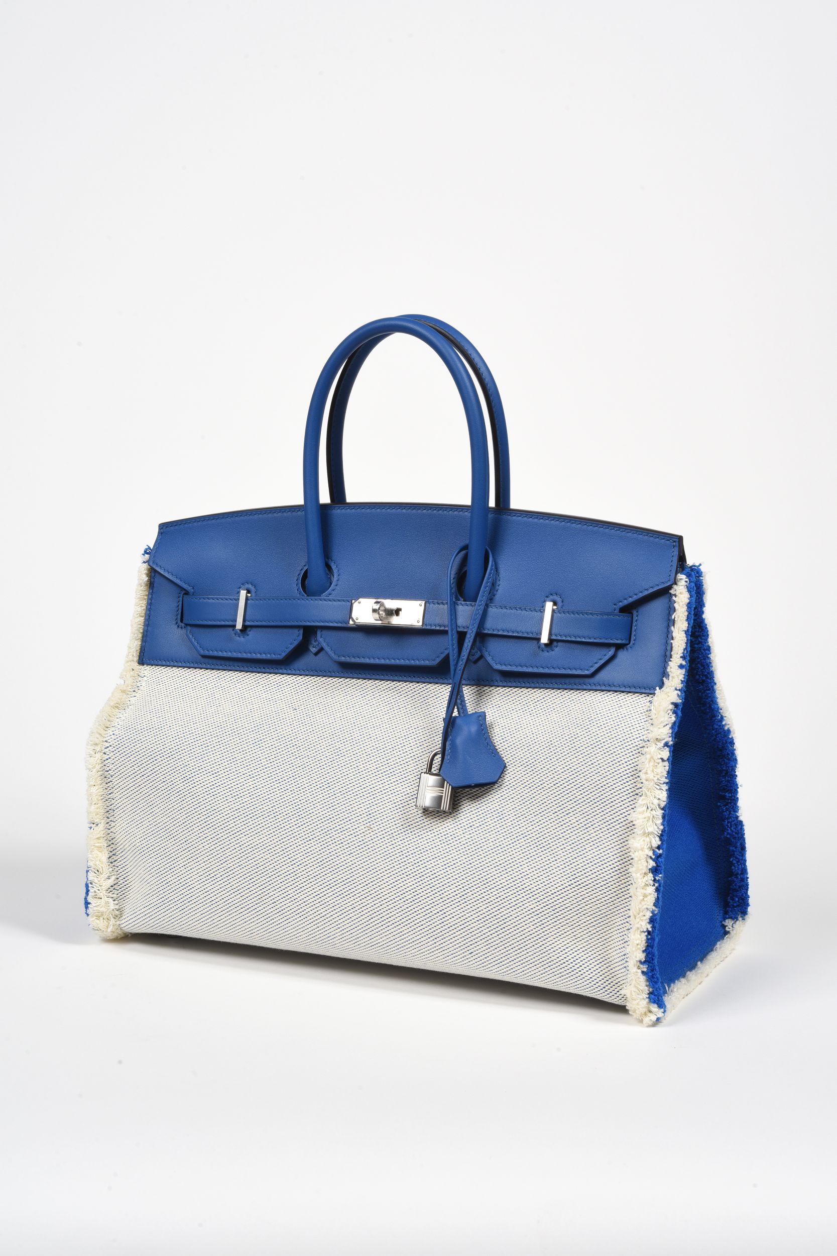 CHANEL :  | H&ocirc;tel Des Ventes de Monte-Carlo