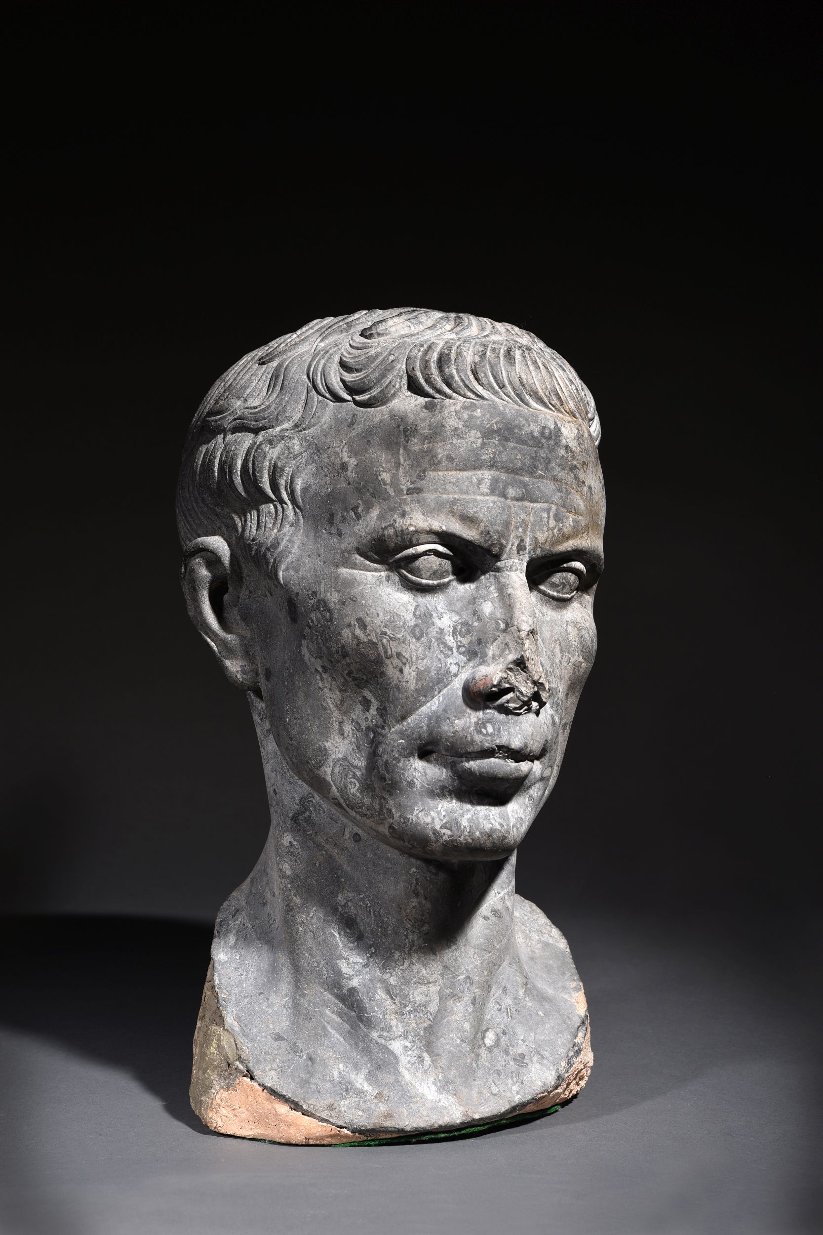 IMPORTANT PORTRAIT DE CAIUS JULIUS CAESAR DU TYPE CAMPOSANTO-PITTI:  | H&ocirc;tel Des Ventes de Monte-Carlo
