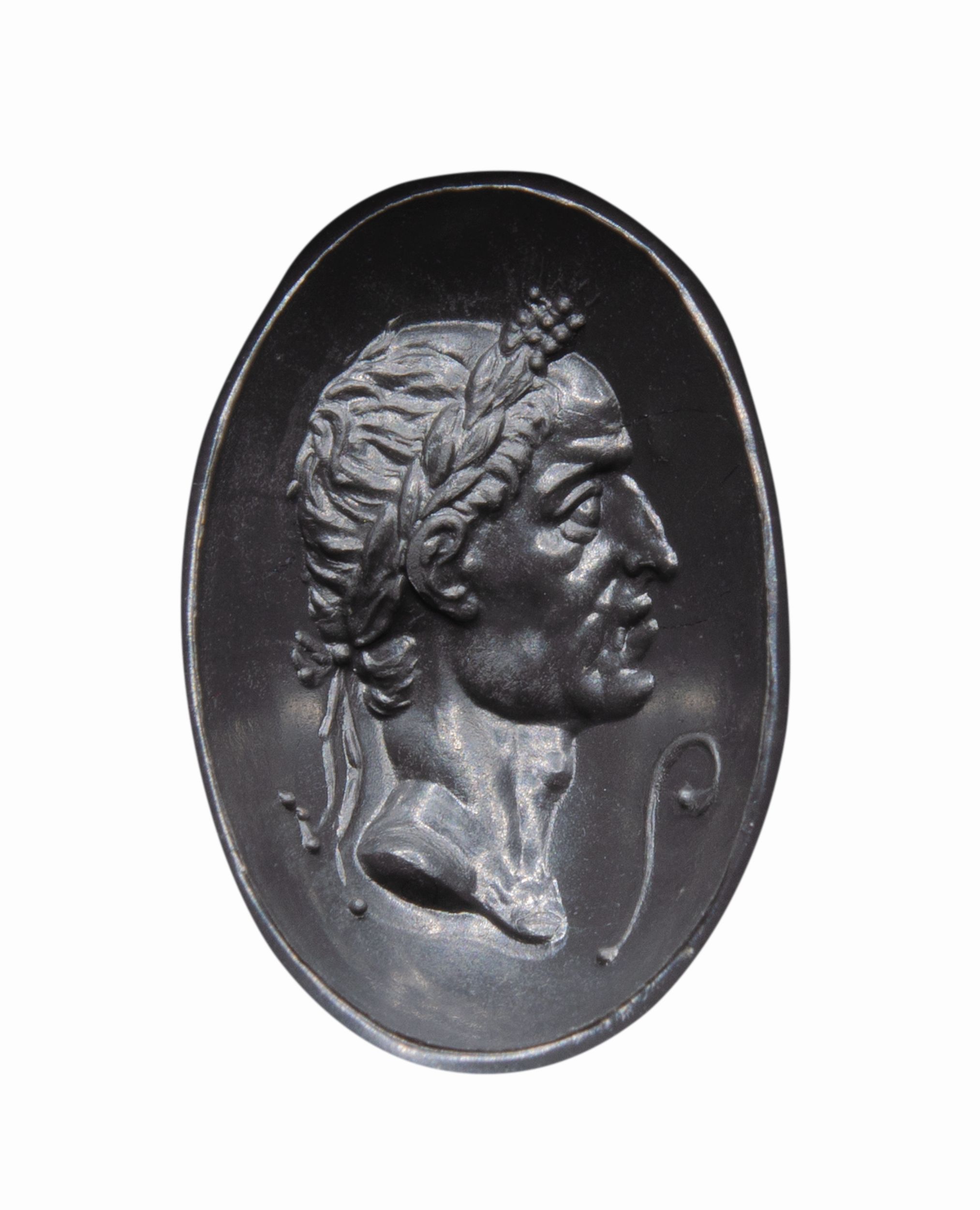 IMPORTANTE BAGUE AVEC INTAILLE ROMAINE FIGURANT CAIUS JULIUS CAESAR:  | H&ocirc;tel Des Ventes de Monte-Carlo