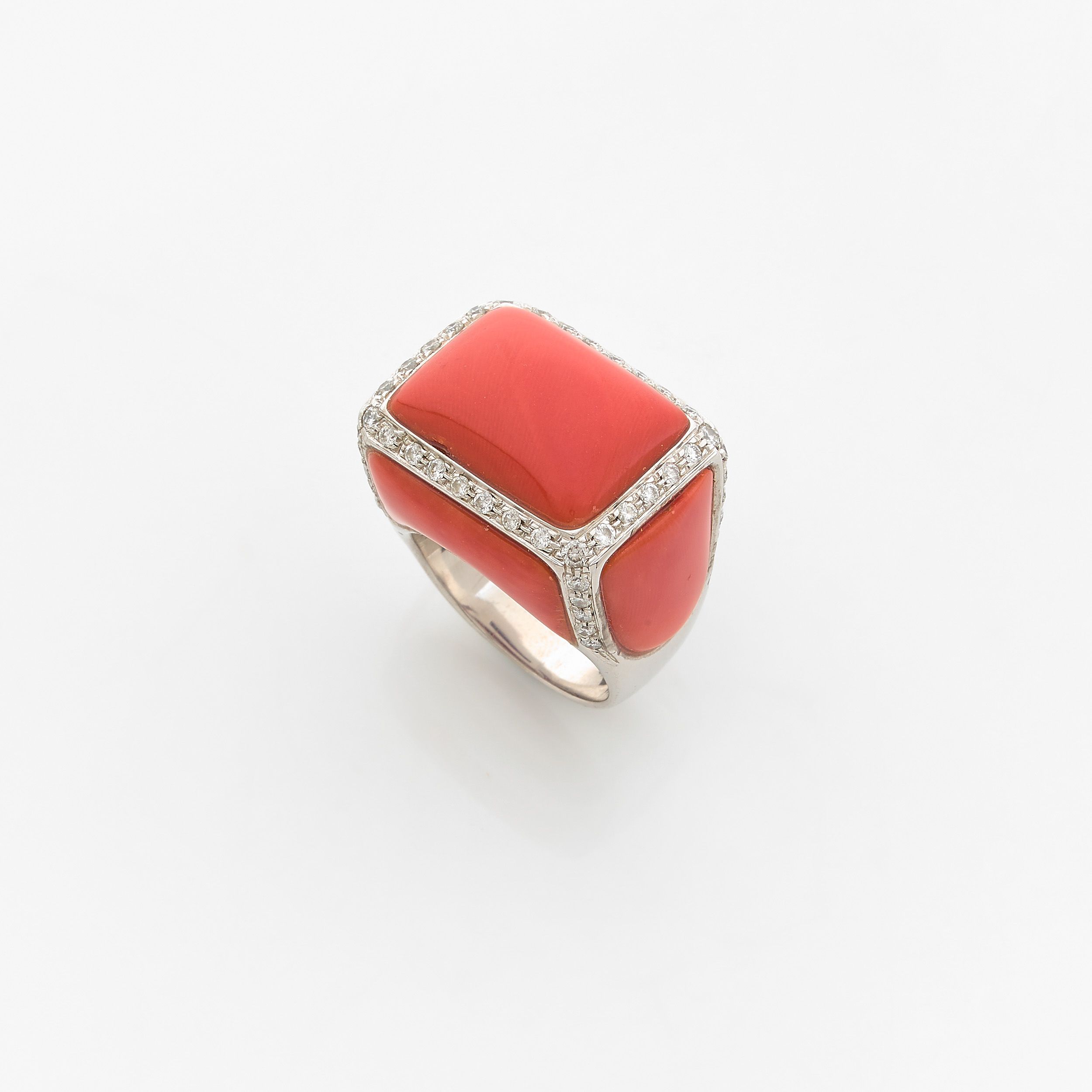 IMPORTANTE BAGUE CHEVALIERE