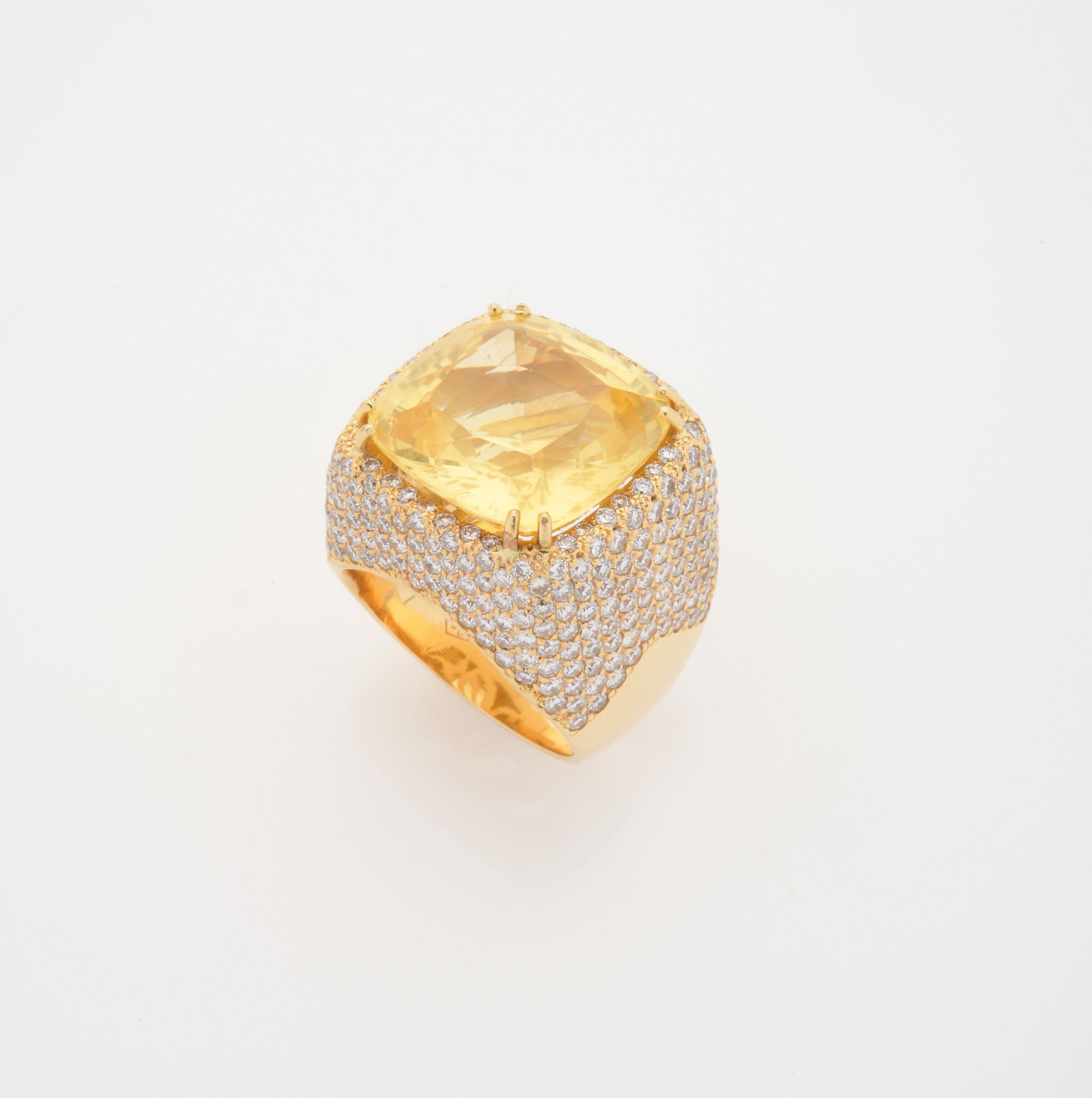 BROCHE PENDENTIF « ROSACE »:  | H&ocirc;tel Des Ventes de Monte-Carlo