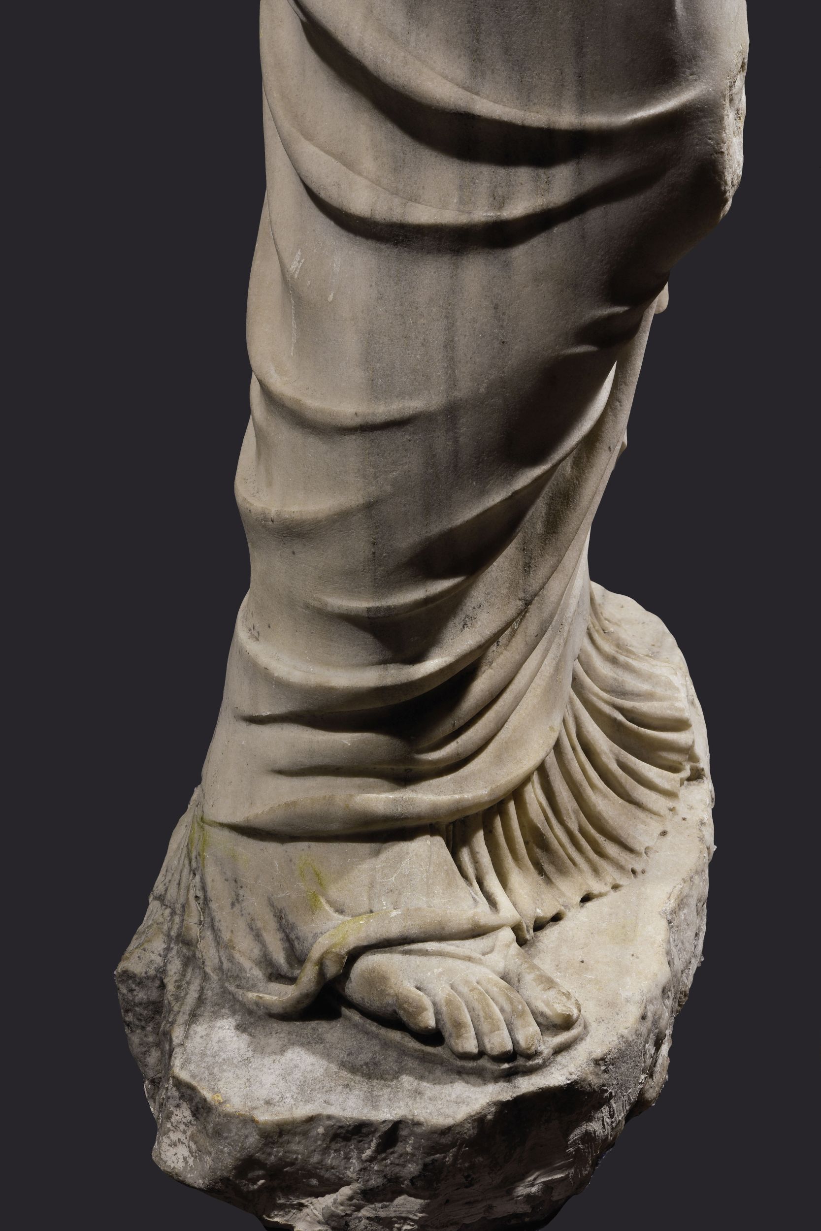 IMPORTANTE STATUE FEMININ0E:  | H&ocirc;tel Des Ventes de Monte-Carlo