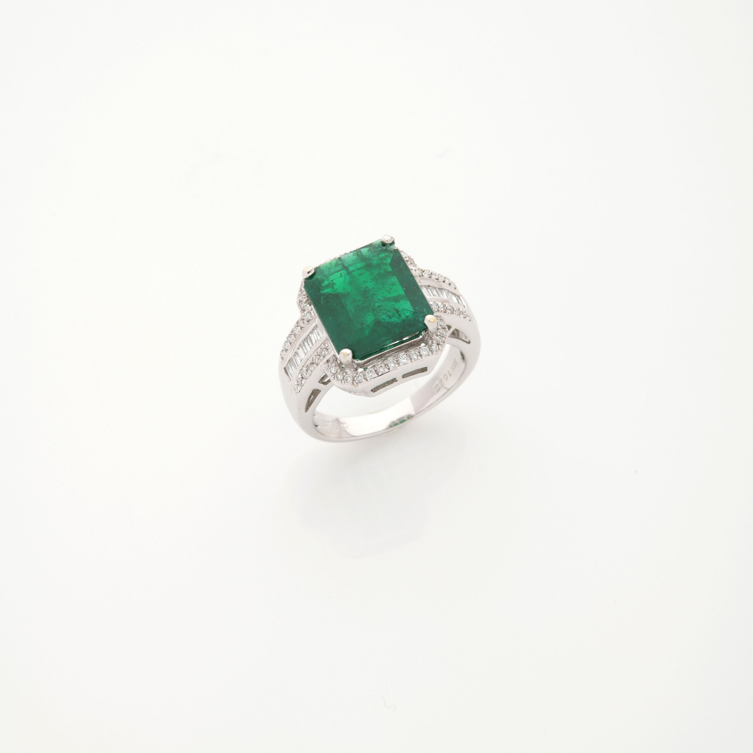 BAGUE COURONNE:  | H&ocirc;tel Des Ventes de Monte-Carlo