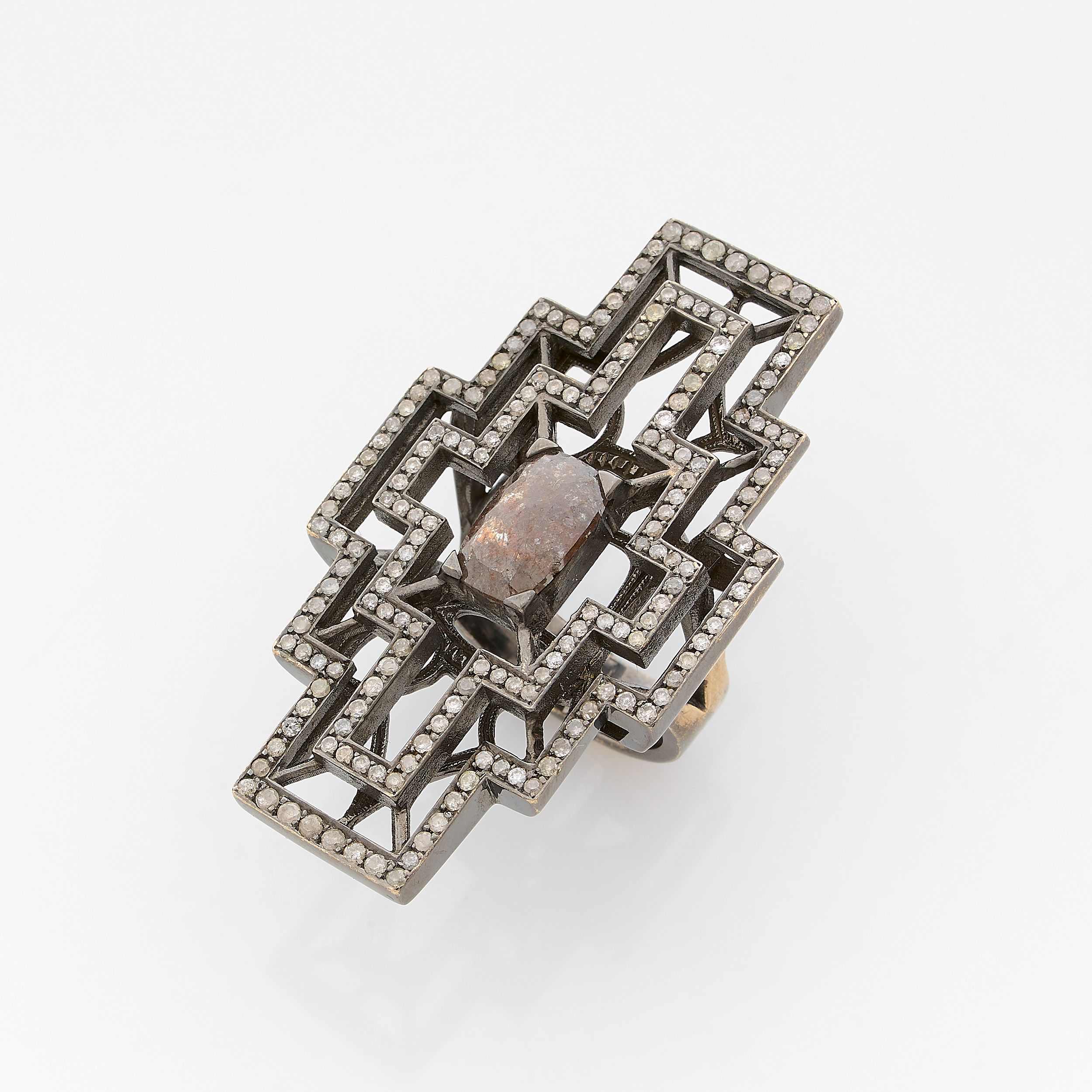 IMPORTANTE BAGUE CHEVALIERE:  | H&ocirc;tel Des Ventes de Monte-Carlo