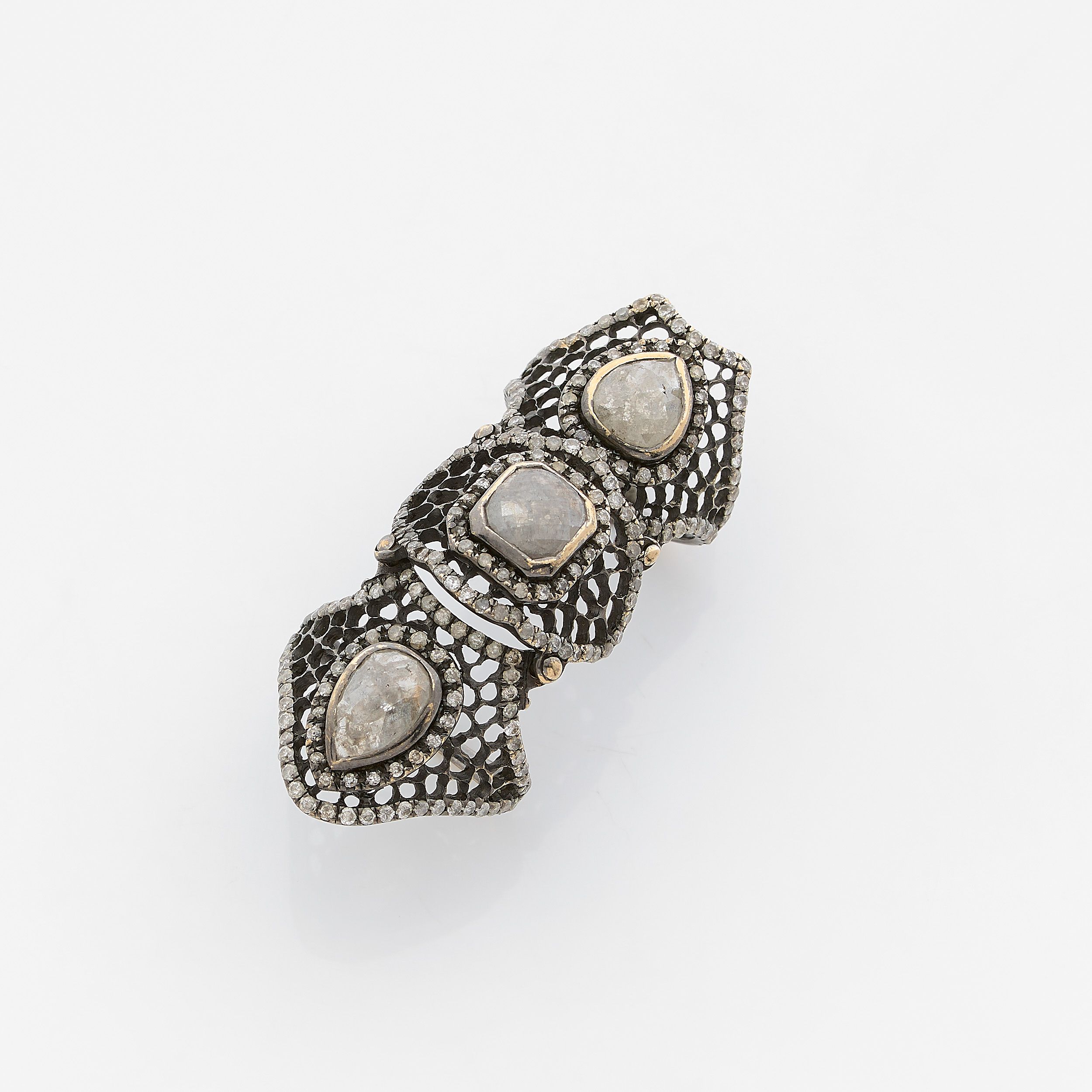 IMPORTANTE BAGUE CHEVALIERE:  | H&ocirc;tel Des Ventes de Monte-Carlo