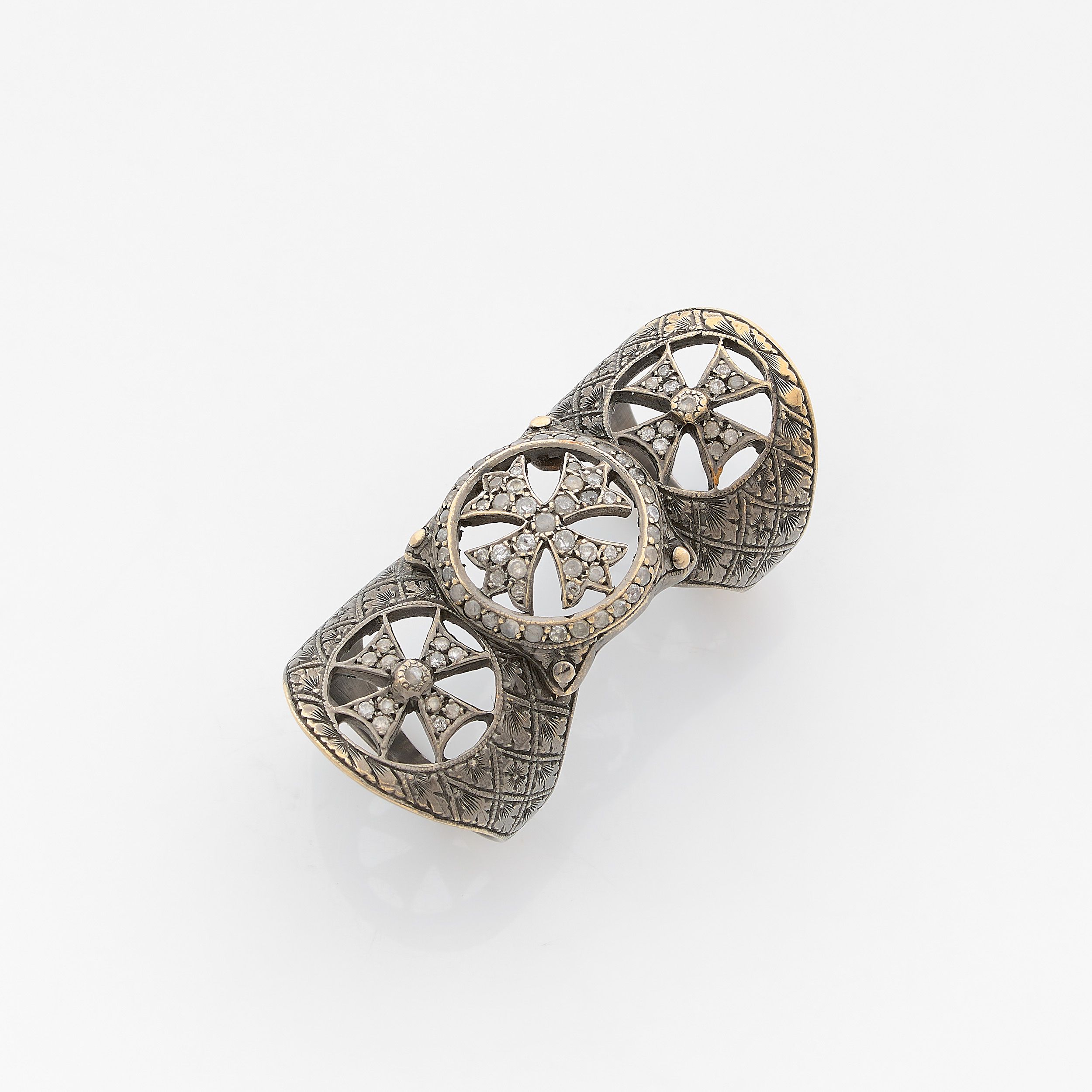 IMPORTANTE BAGUE CHEVALIERE:  | H&ocirc;tel Des Ventes de Monte-Carlo