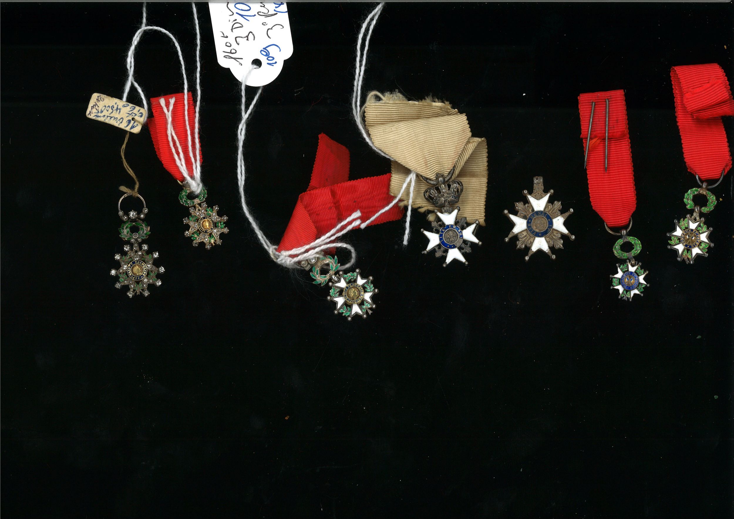 LOT DE 2 CROIX DE CHEVALIER DE L'ORDRE DE LA LEGION D'HONNEUR:  | H&ocirc;tel Des Ventes de Monte-Carlo
