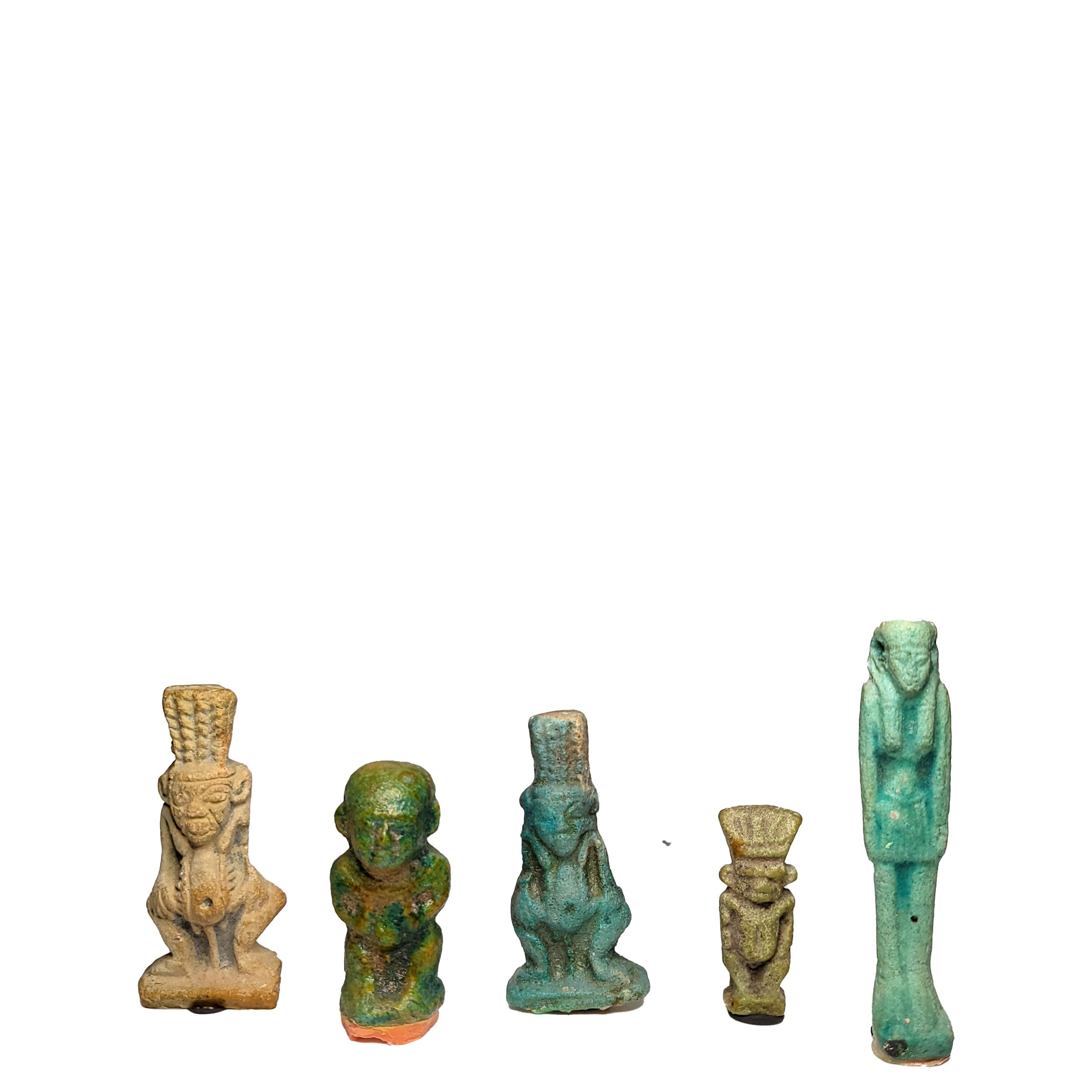 LOT D'AMULETTES