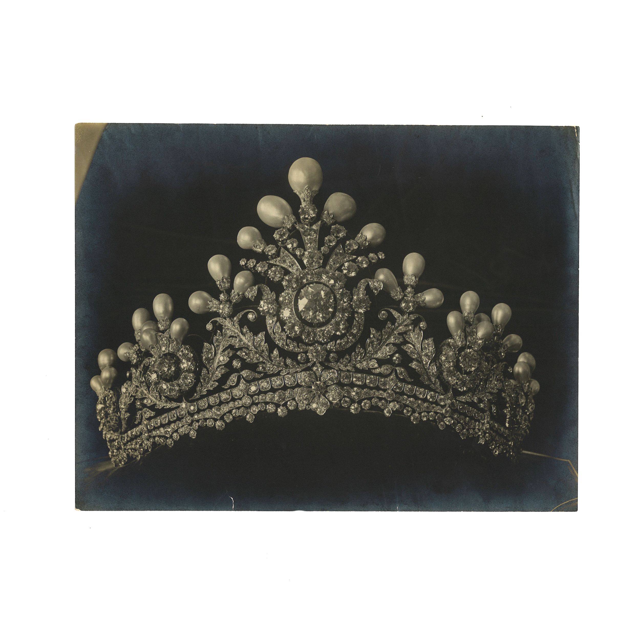 LOT DE DESSINS ET PHOTOS D'ARCHIVES DE JOAILLERIE:  | H&ocirc;tel Des Ventes de Monte-Carlo