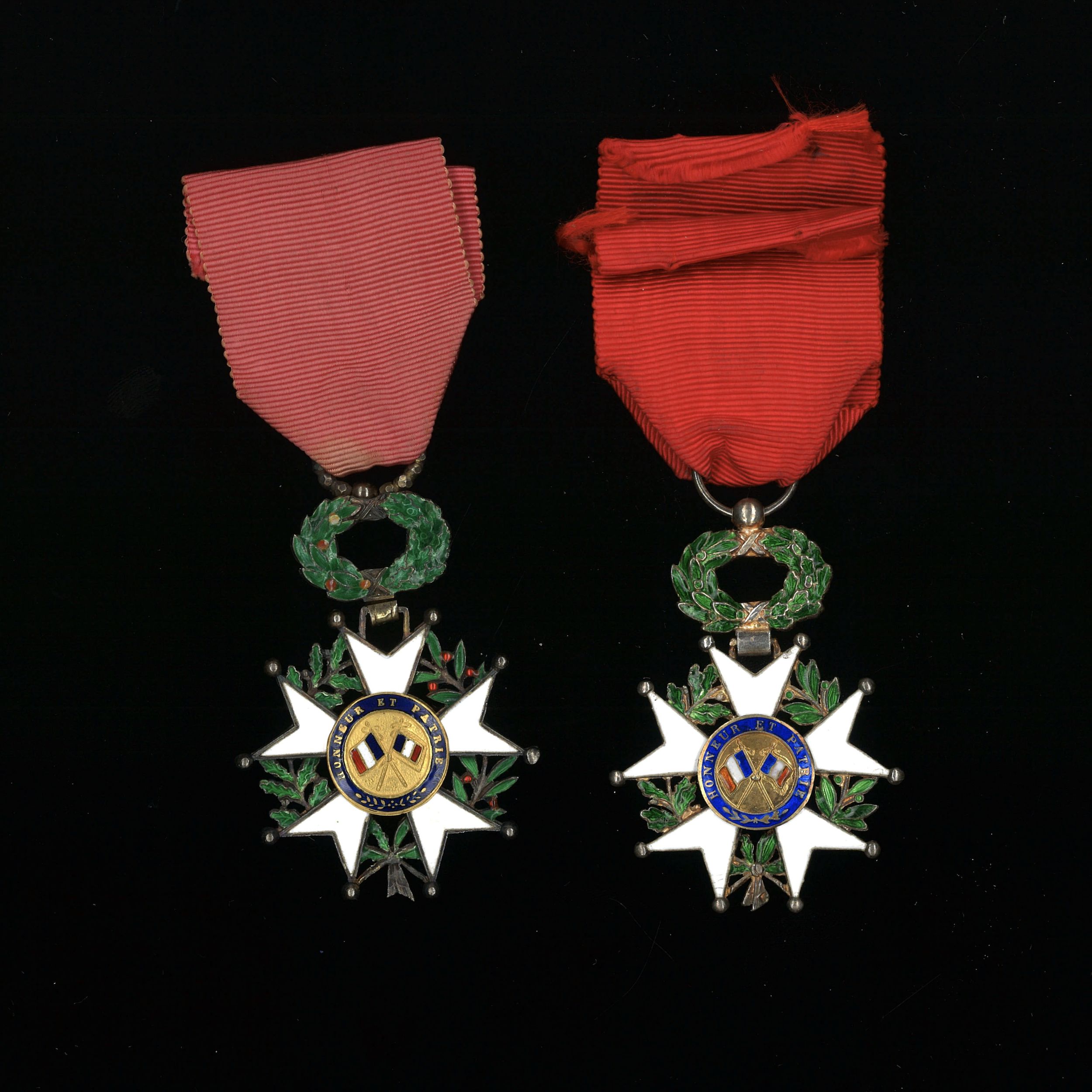 LOT DE DEUX CROIX DE CHEVALIER DE L'ORDRE DE LA LEGION D'HONNEUR:  | H&ocirc;tel Des Ventes de Monte-Carlo